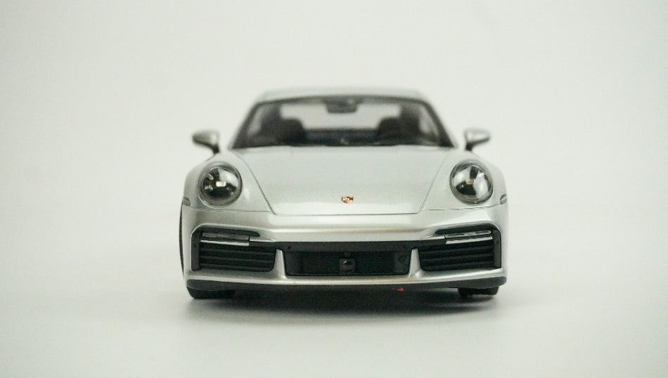 Porsche 911 Turbo S Coupé GT 1:18