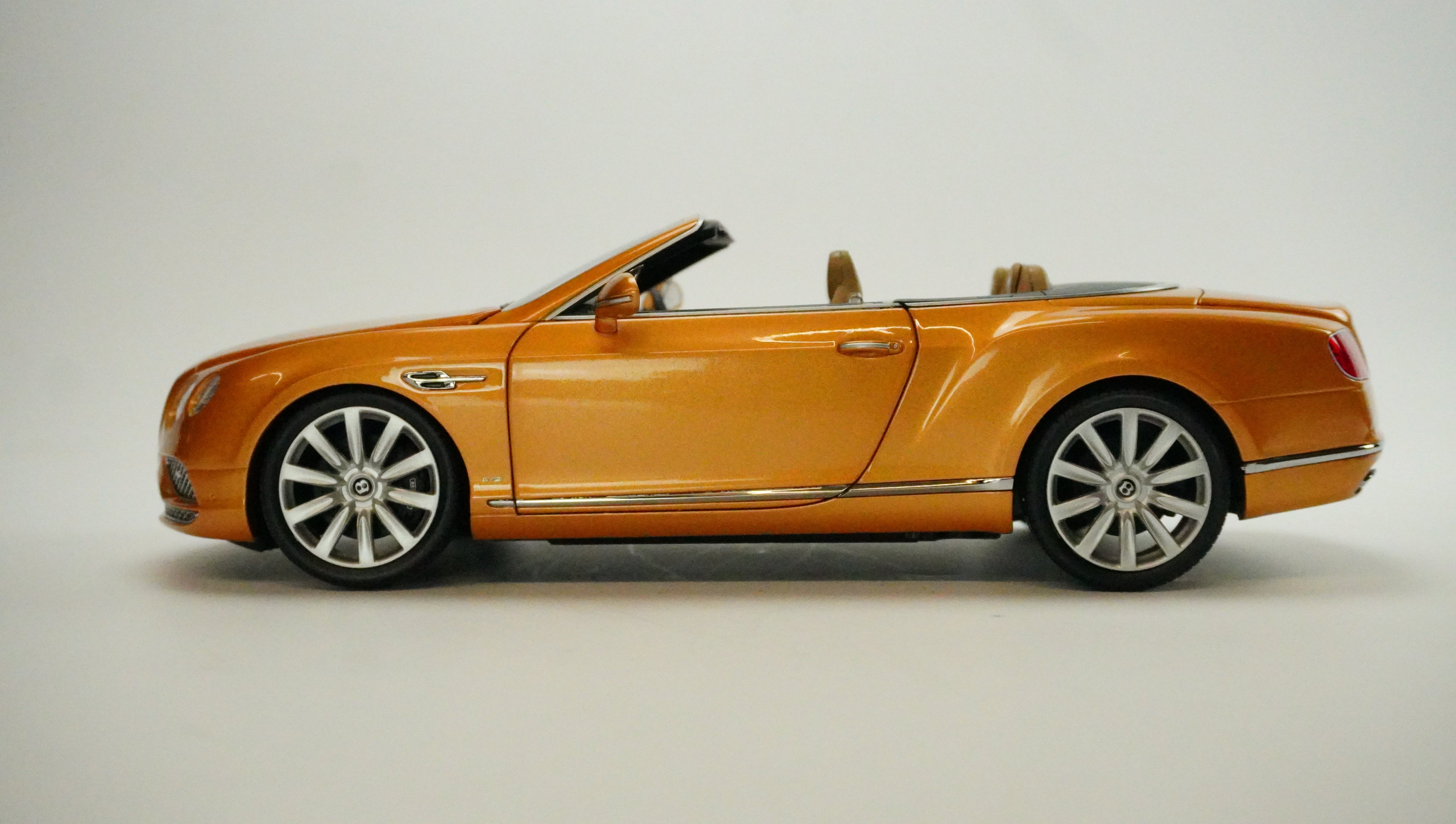 Bentley Continental GT Convertible 2016 1:18