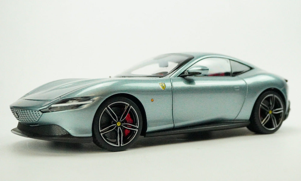 Ferrari Roma 2019 1:18 Silber