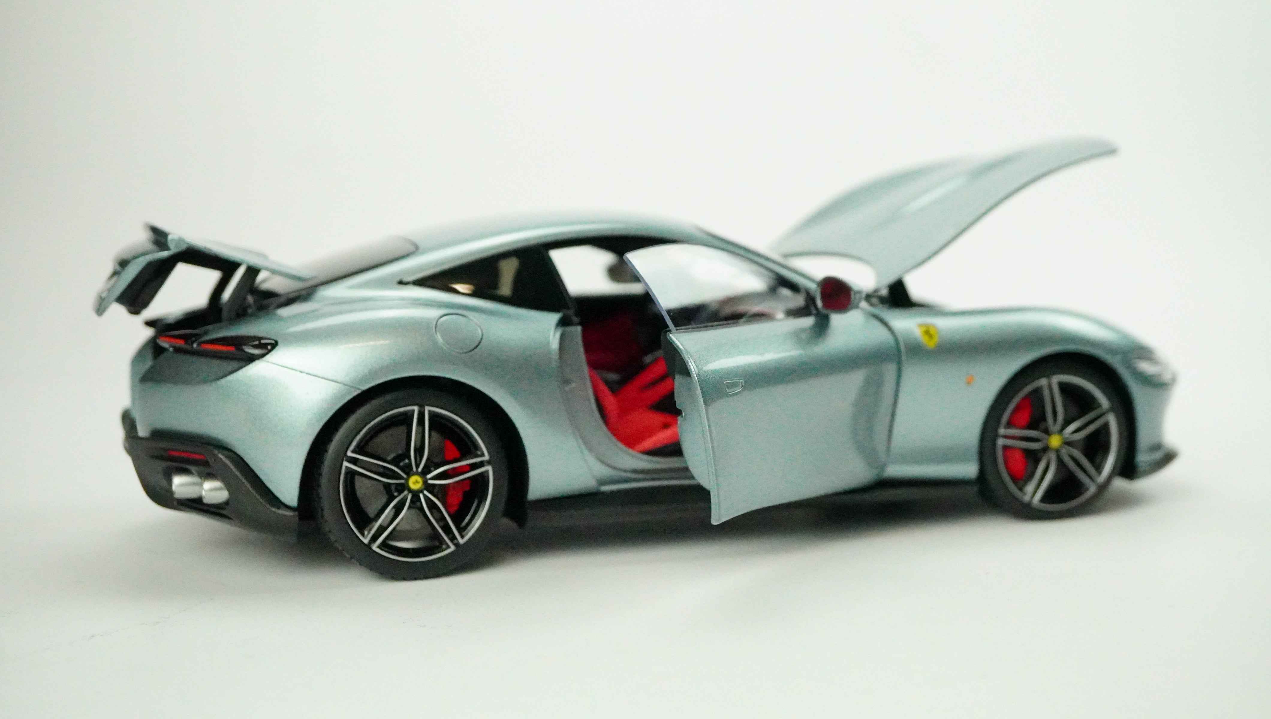 Ferrari Roma 2019 1:18