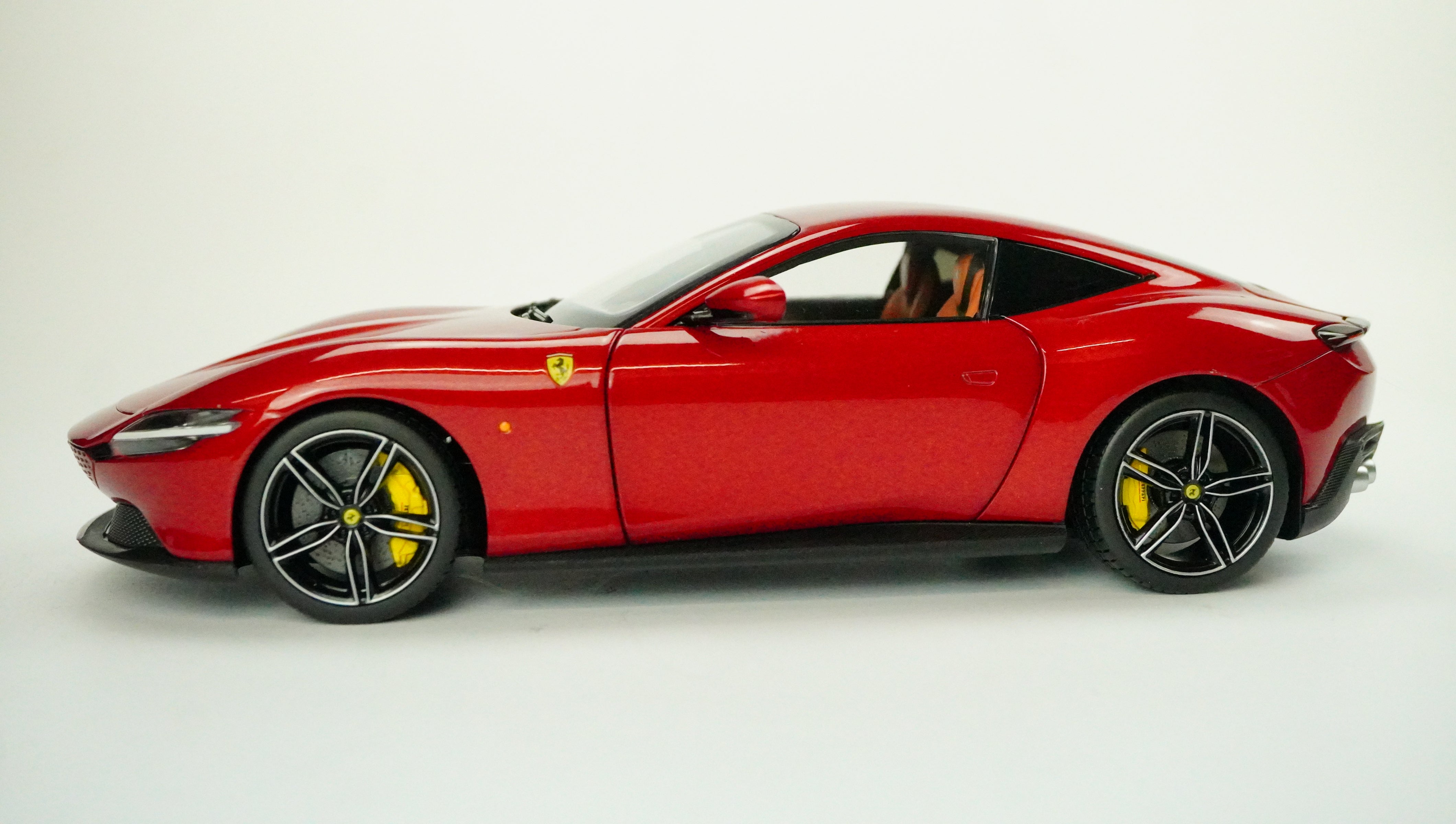 Ferrari Roma 2019 1:18