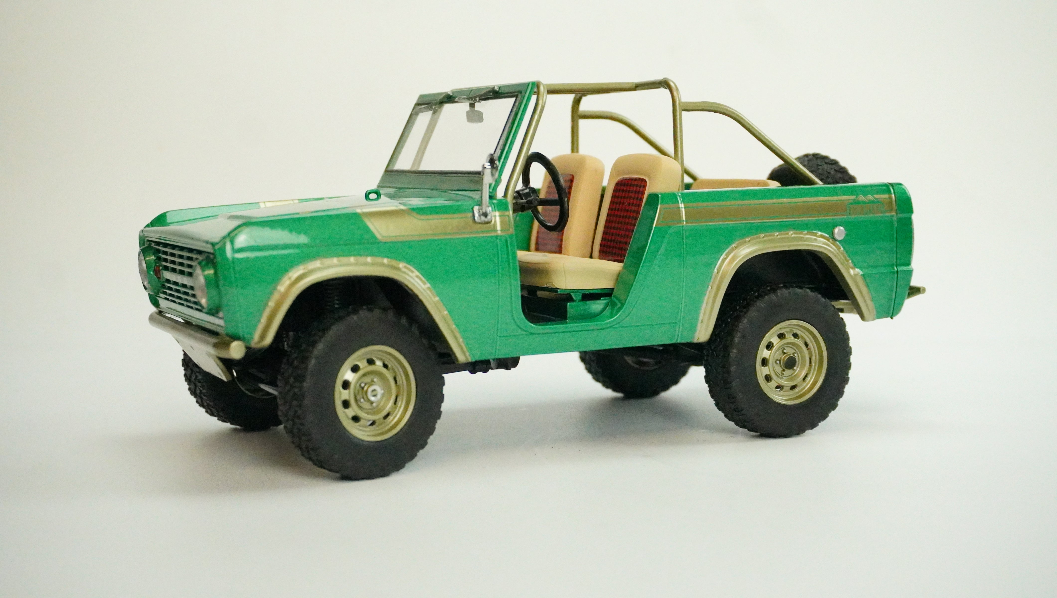 Ford Bronco Pickup 1976 1:18