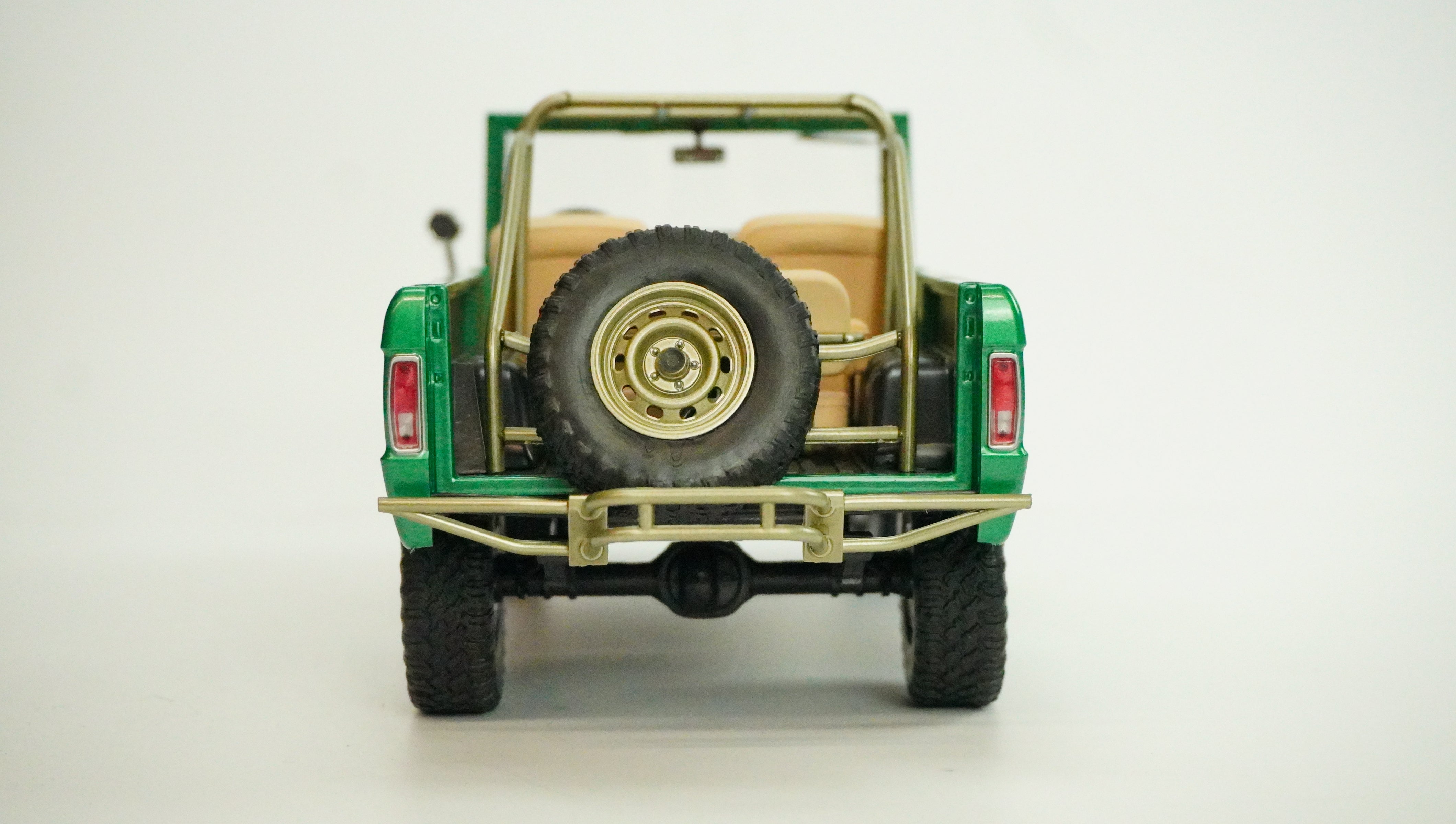 Ford Bronco Pickup 1976 1:18