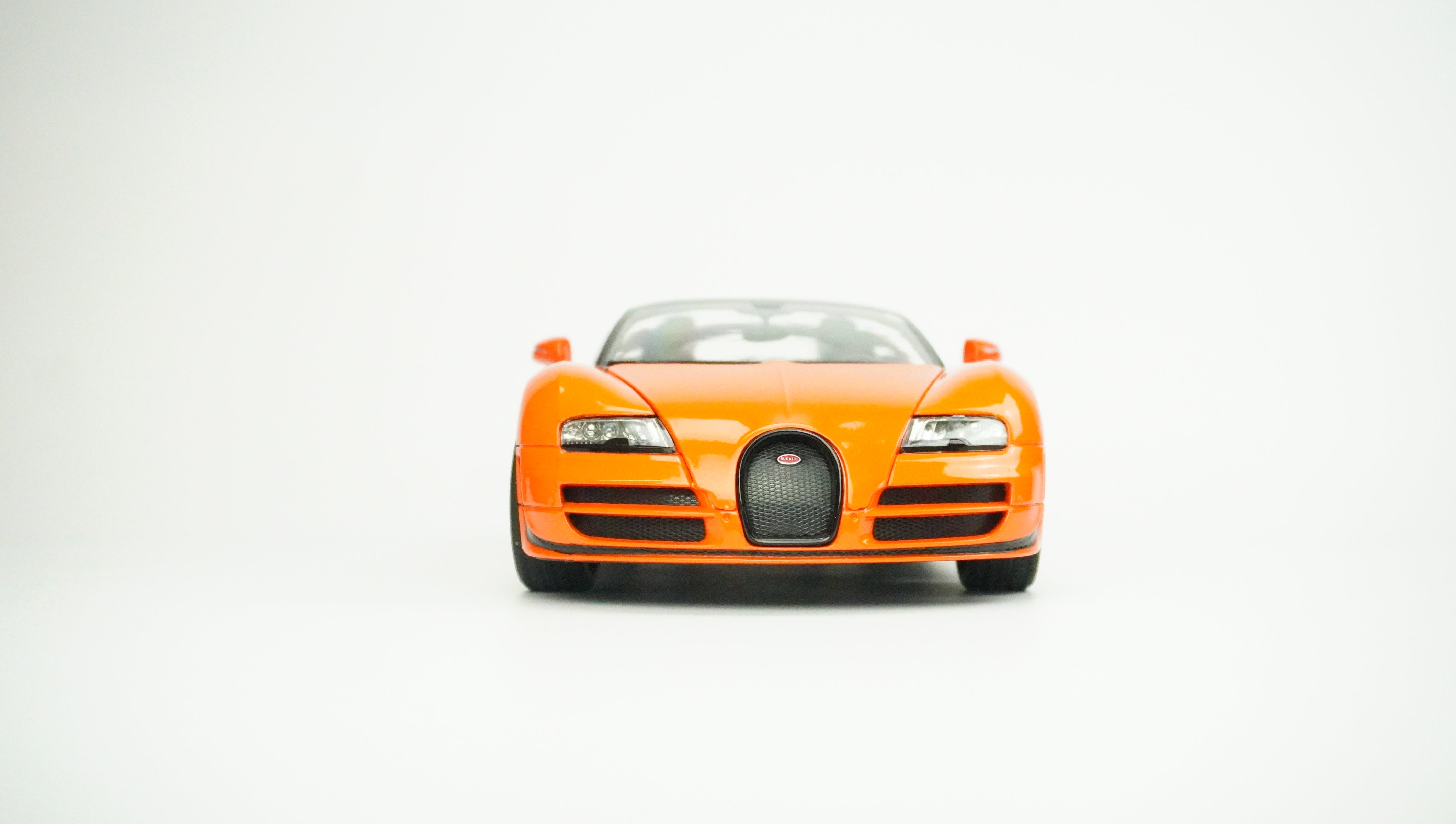 Bugatti Veyron 16.4 Grand Sport 1:18