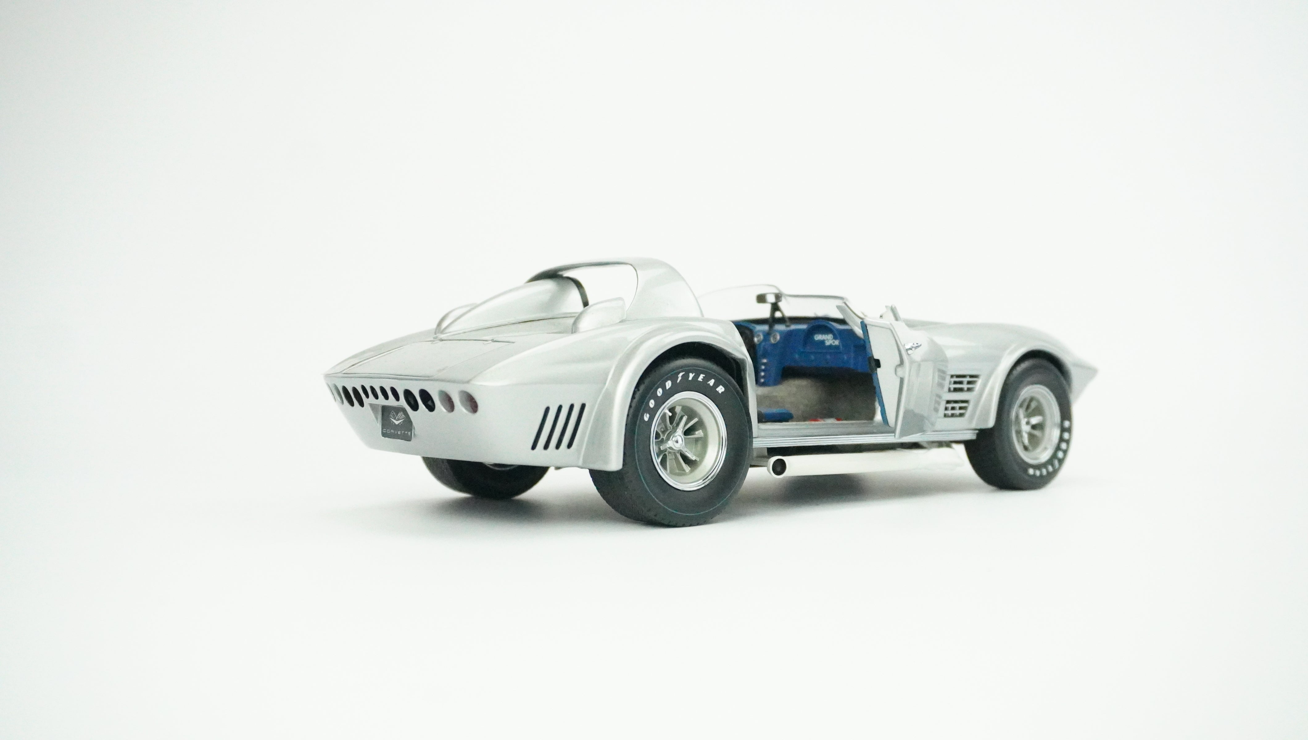 Chevrolet Corvette Grand Sport 1:18