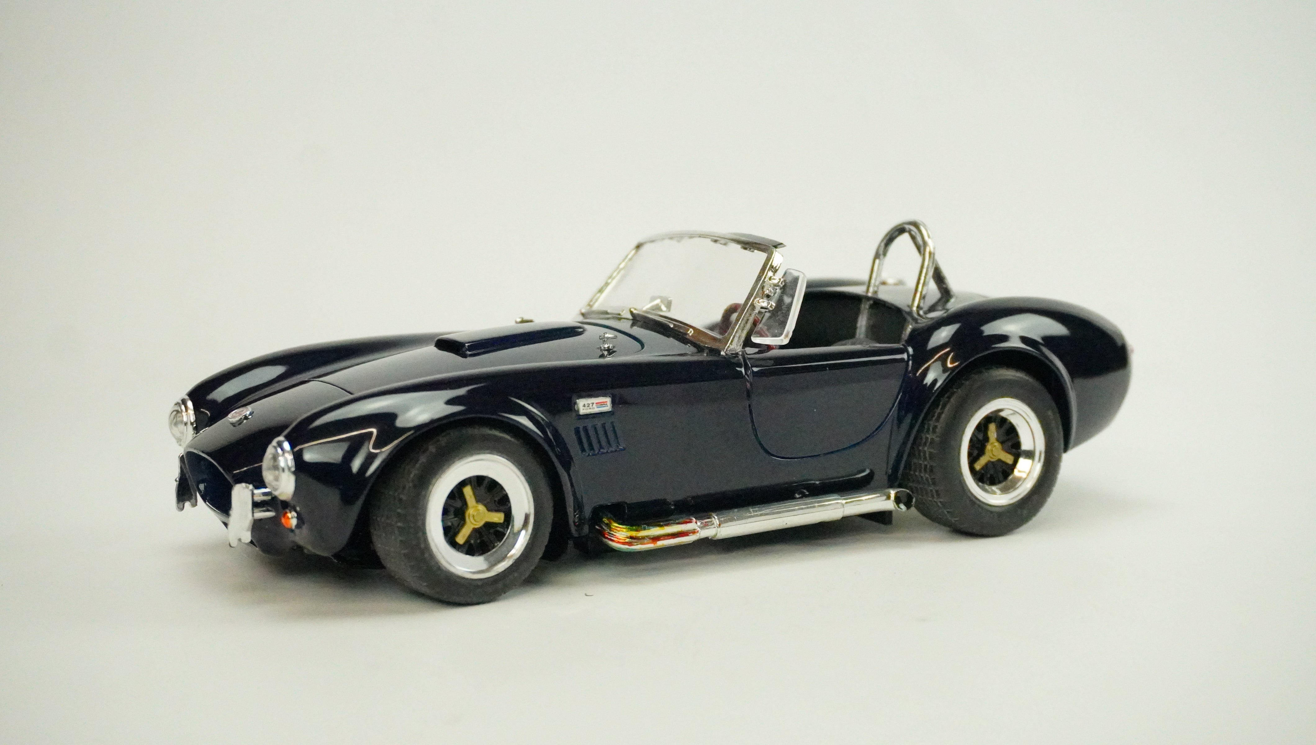 Shelby Cobra 427 S/C 1964 1:18