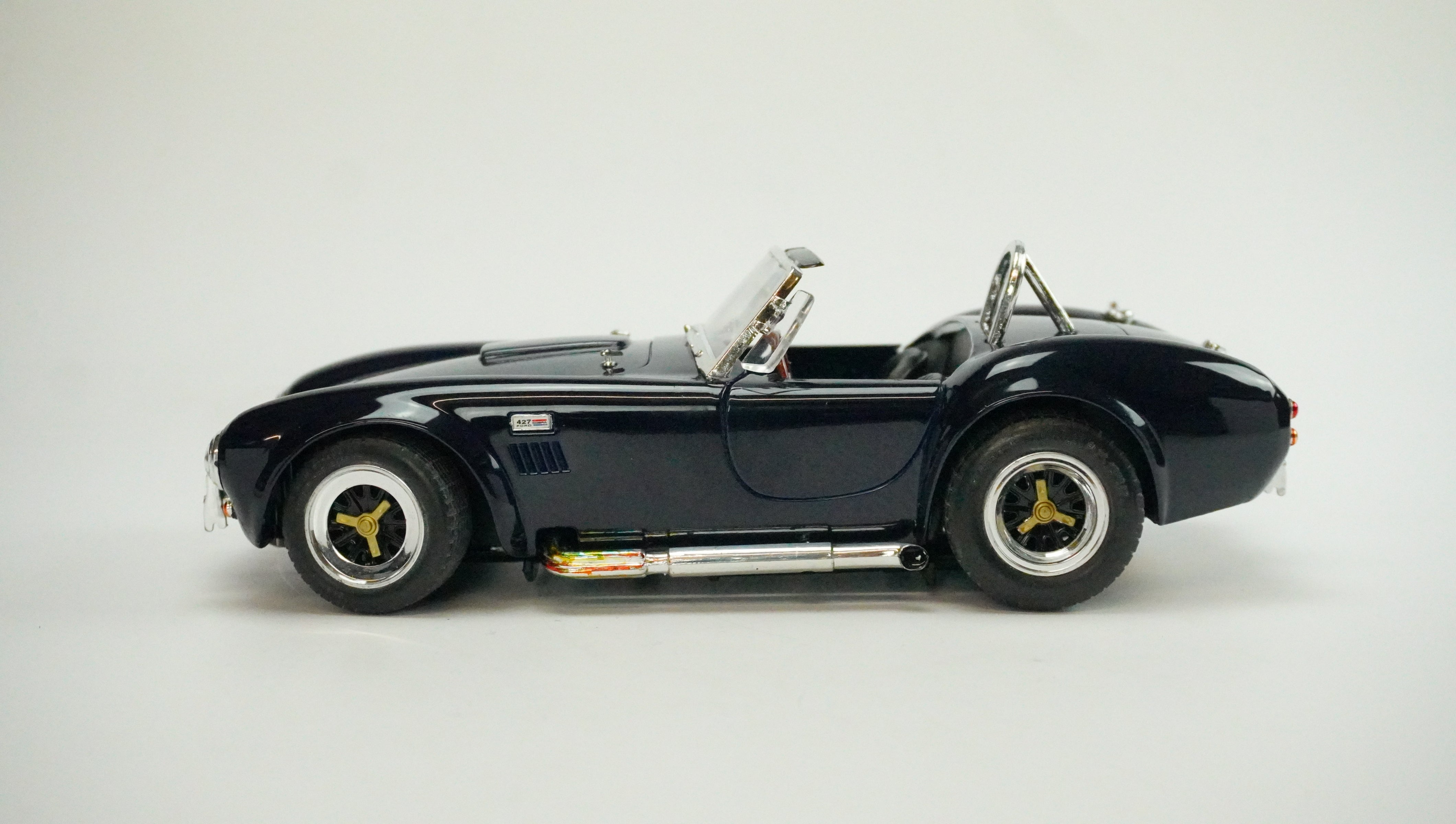 Shelby Cobra 427 S/C 1964 1:18