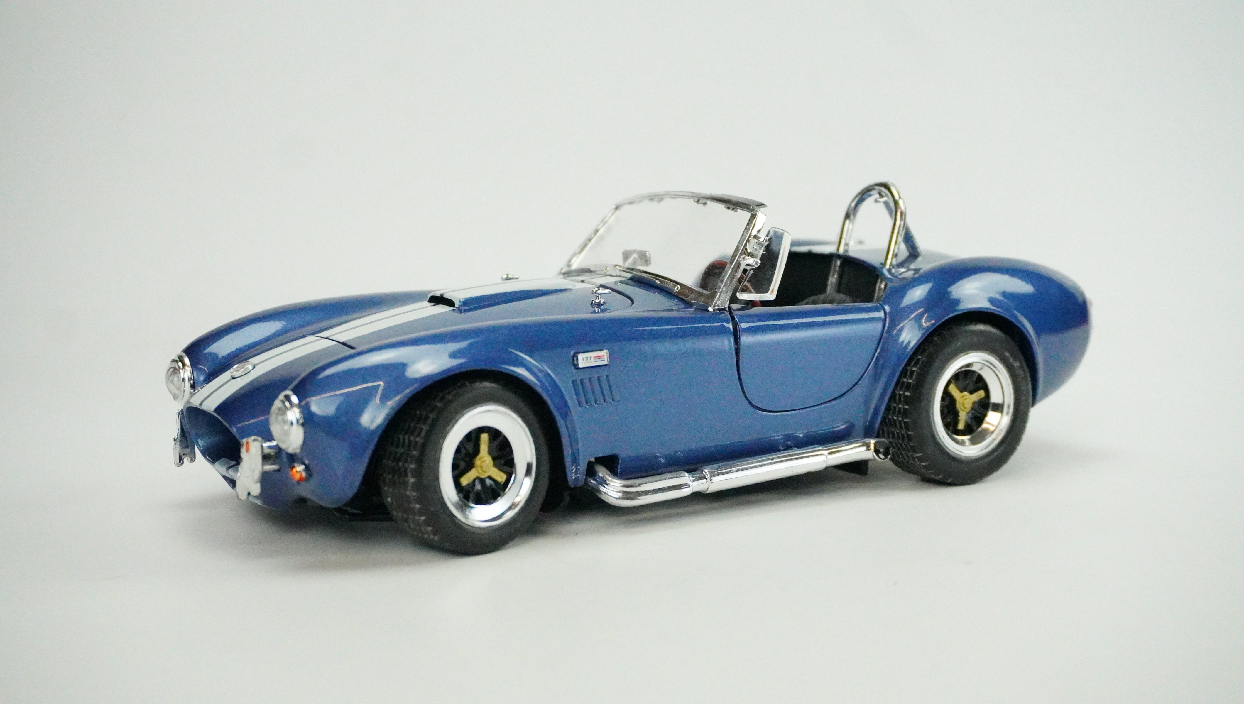 Shelby Cobra 427 S/C 1964 1:18