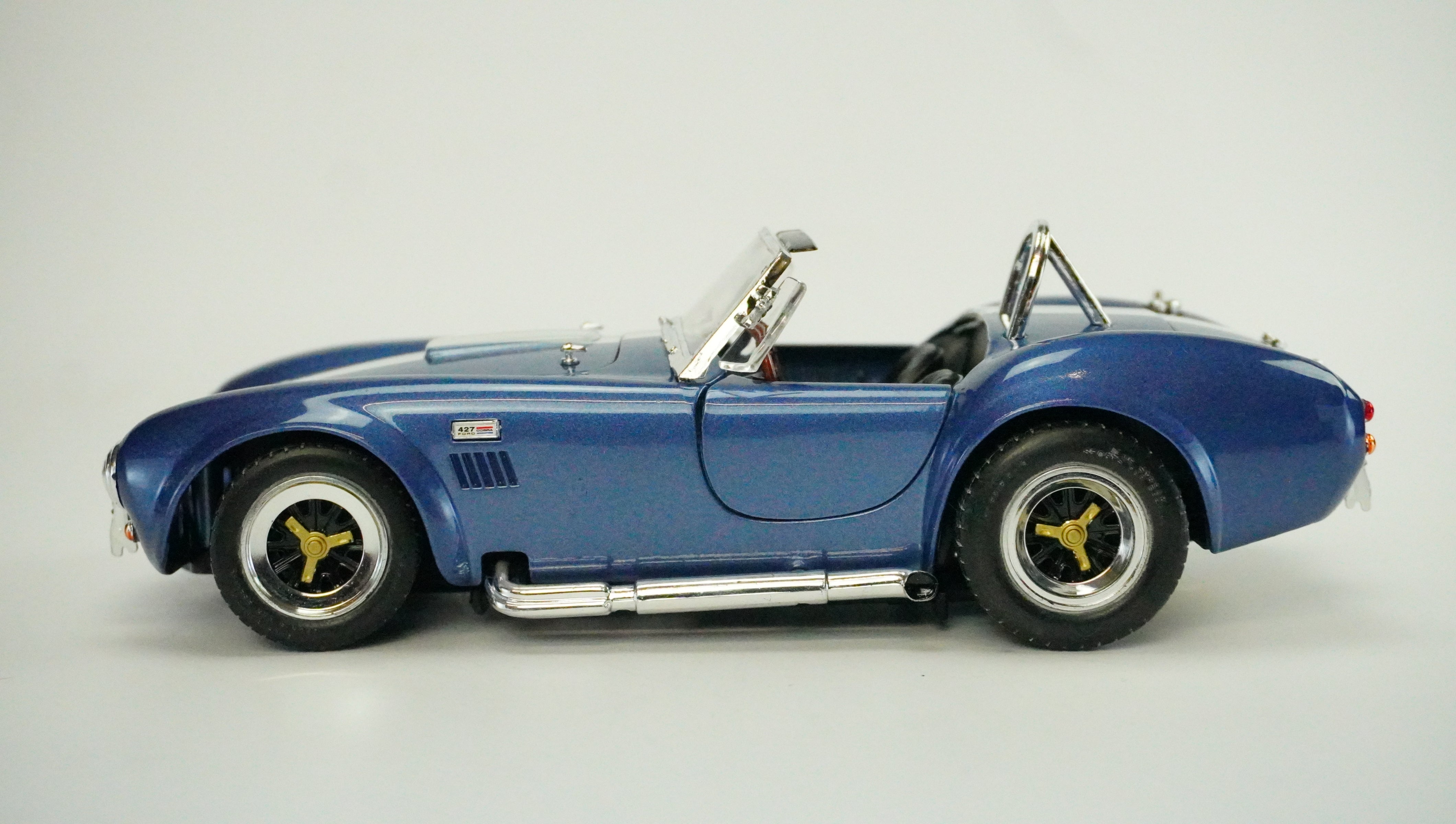 Shelby Cobra 427 S/C 1964 1:18