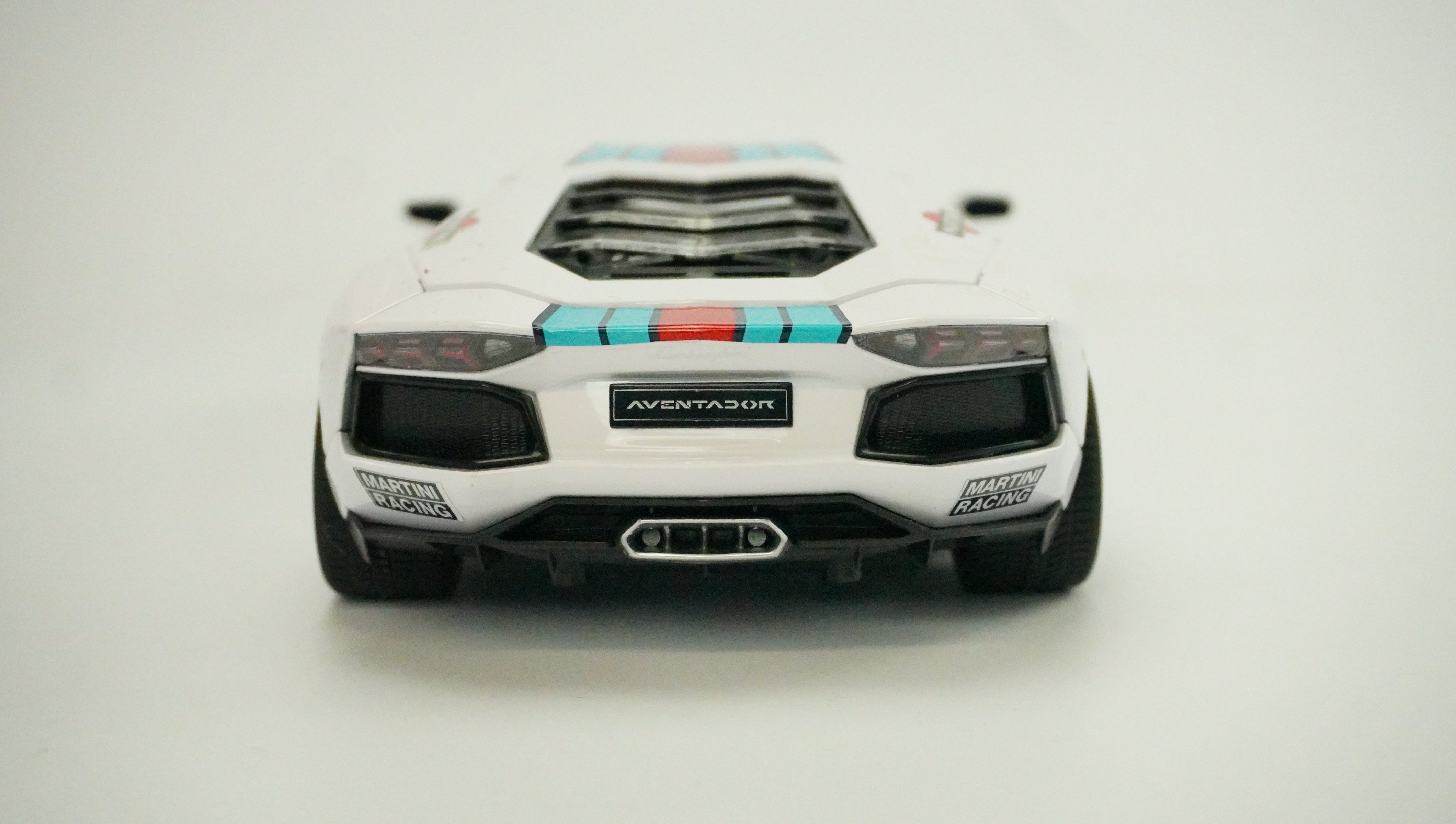 Lamborghini Aventador Martini Racing Rarität 1:18