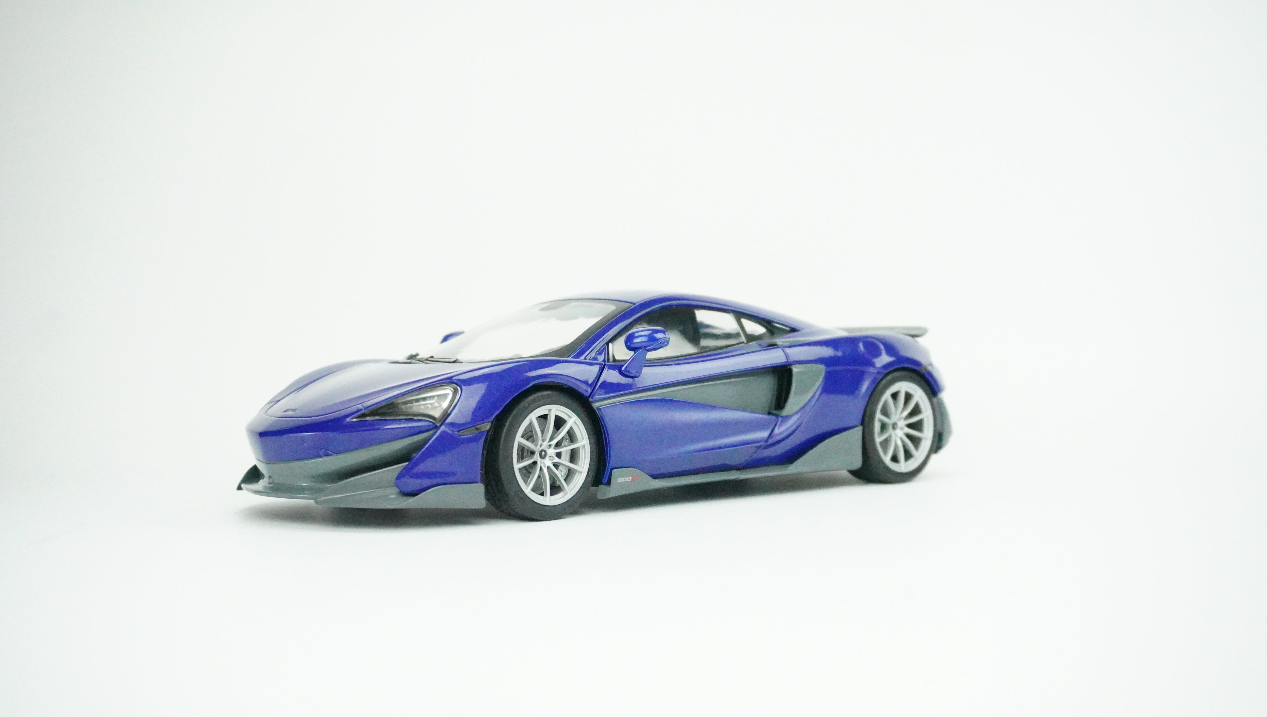 McLaren 600LT Coupé 2018 1:18