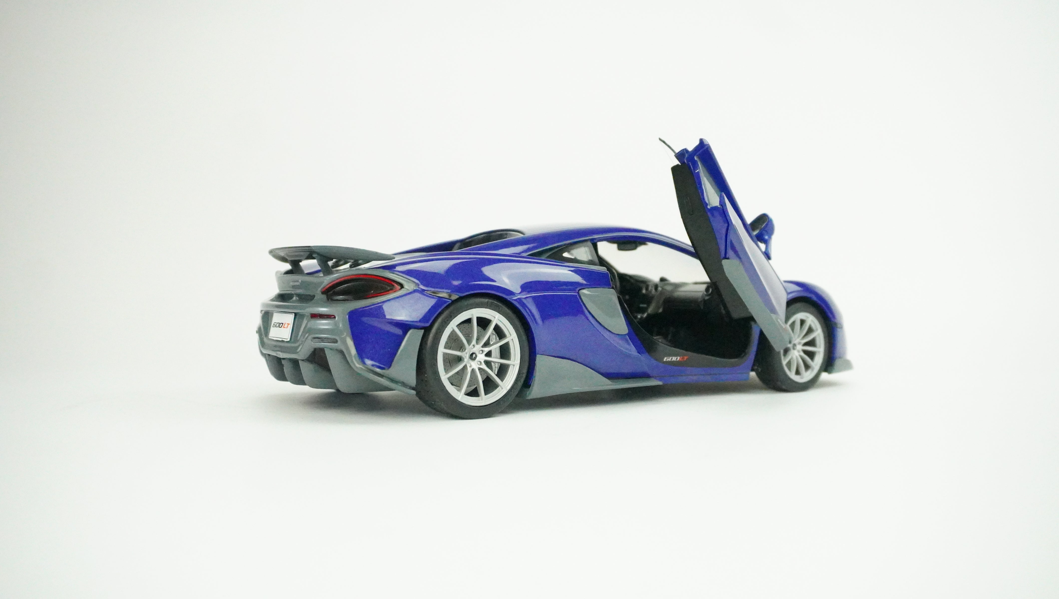 McLaren 600LT Coupé 2018 1:18