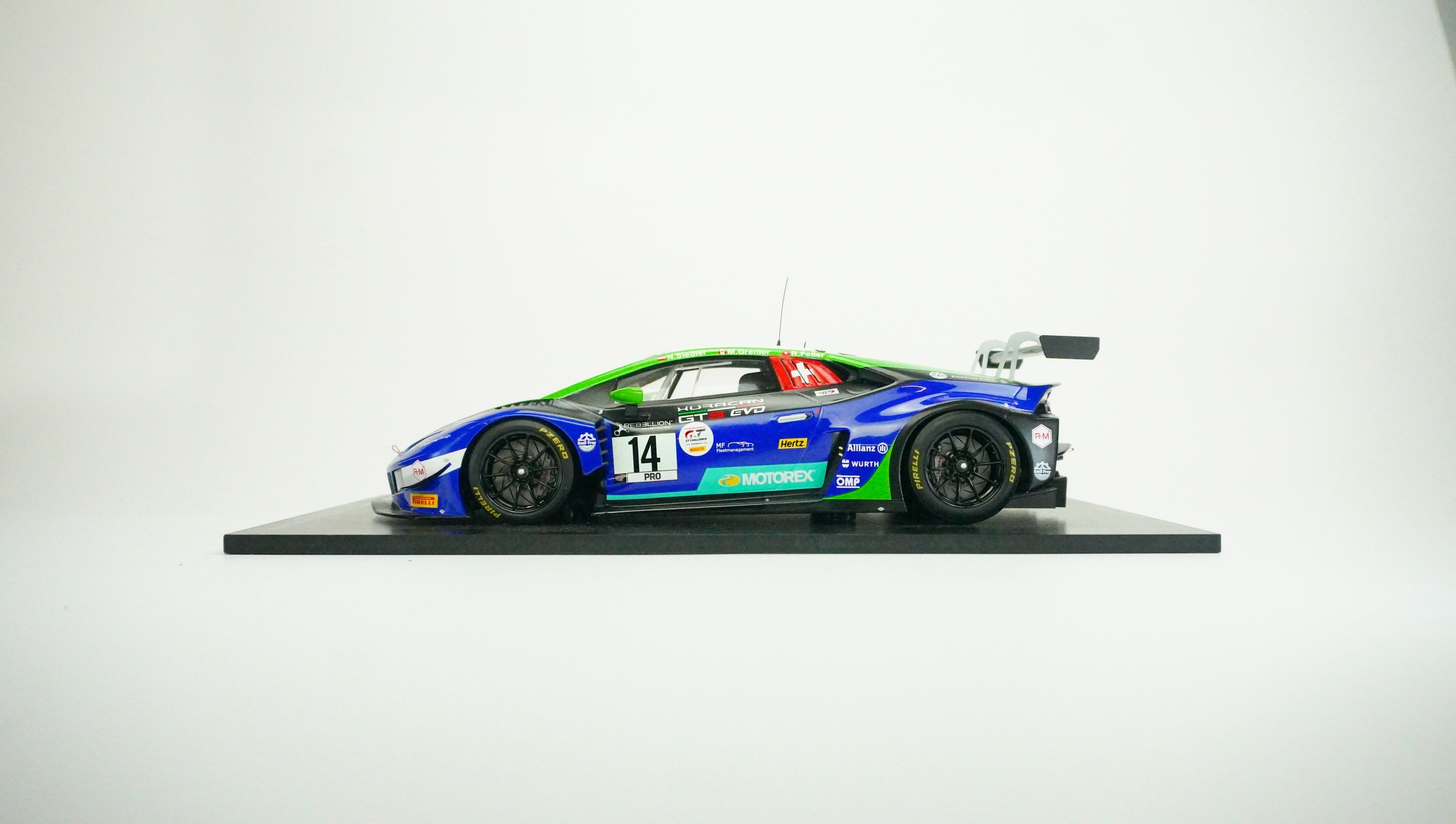 Lamborghini Huracán Evo GT3 Racing No. 14 Limited 1:18