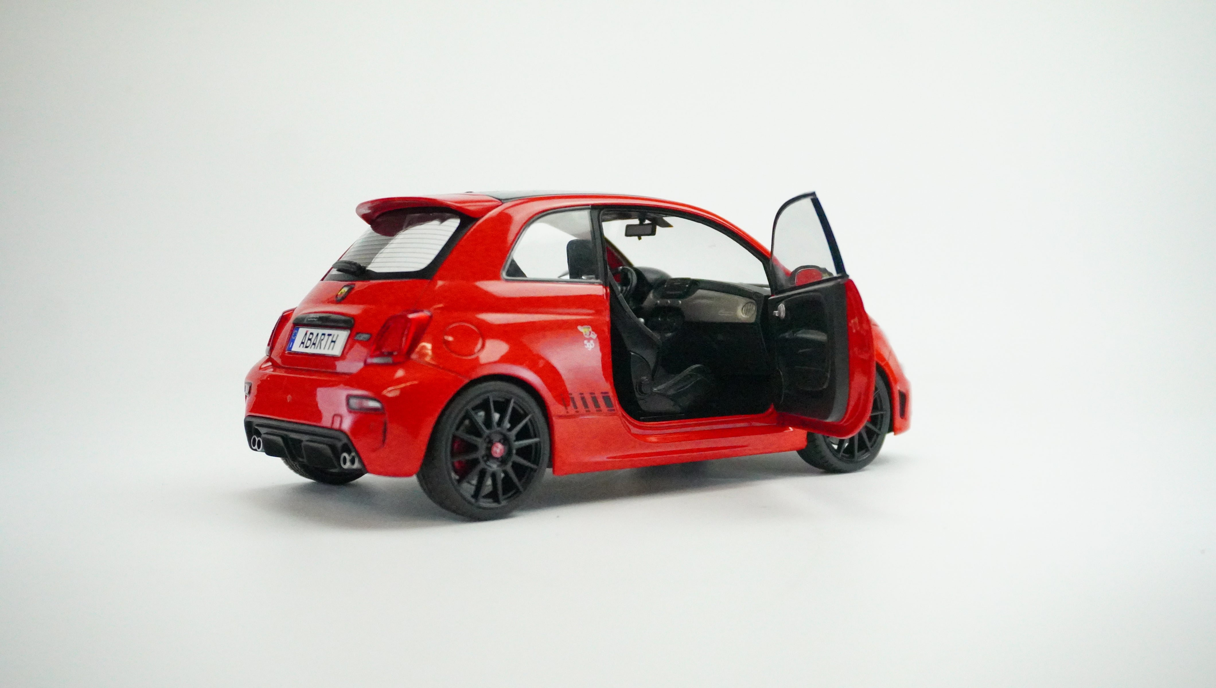 Fiat Abarth F595 Works 1:18