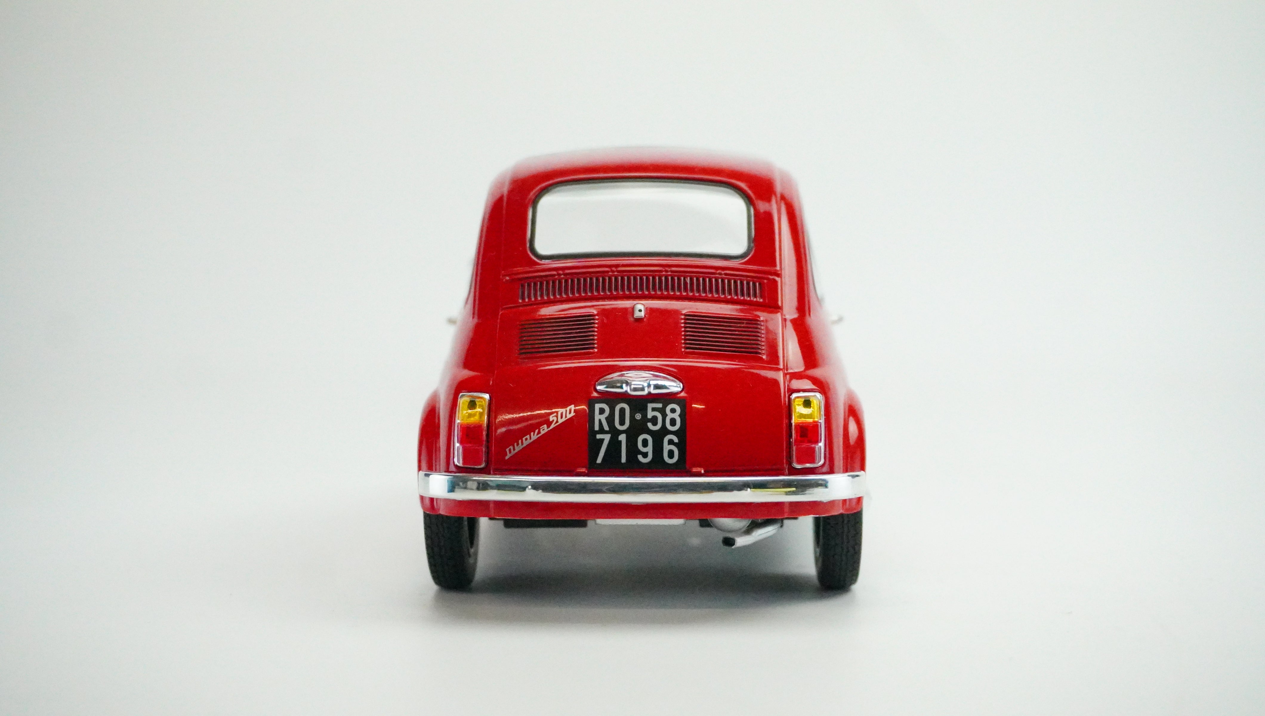 Fiat 500 L 1969 1:18