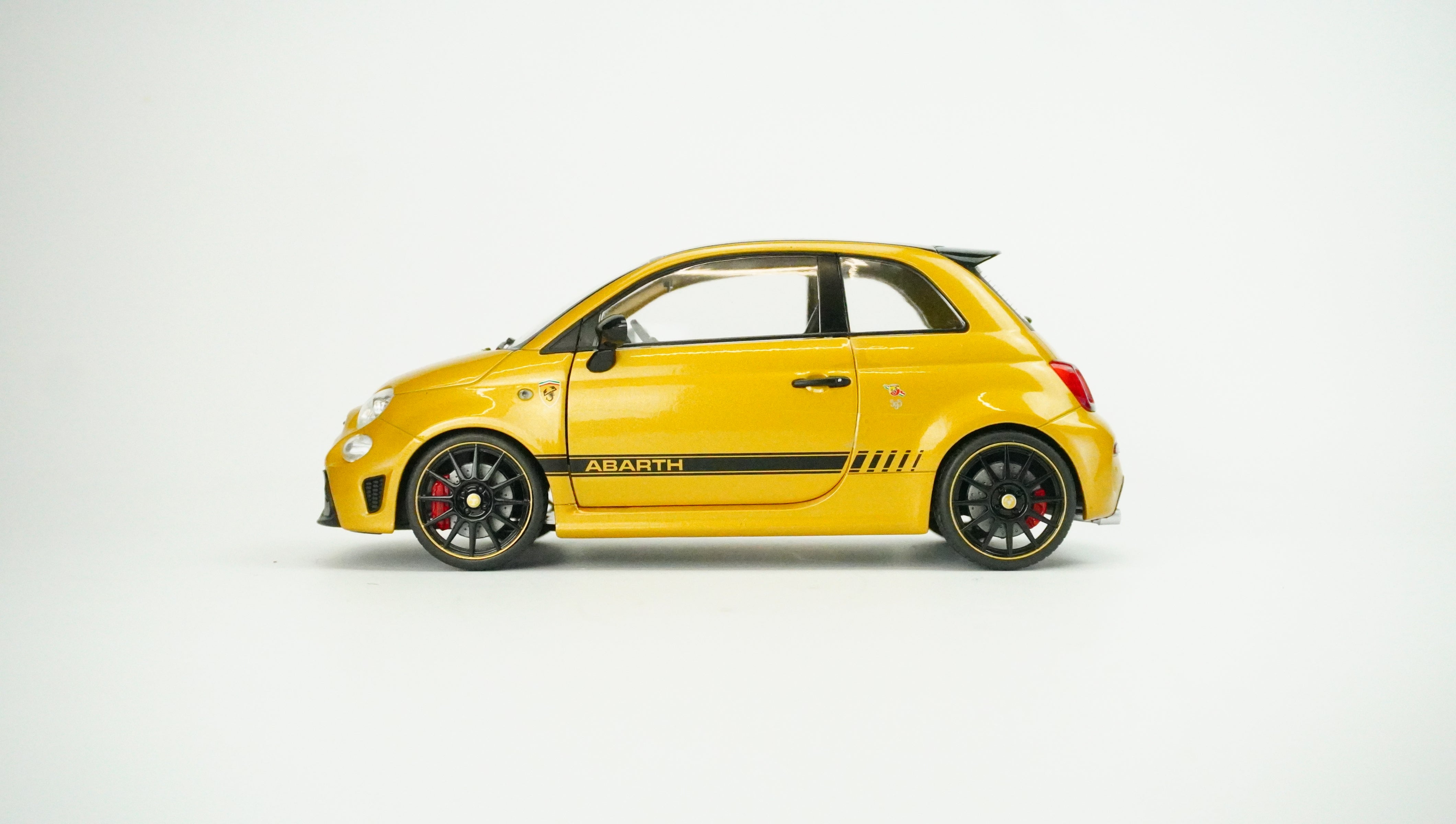 Fiat Abarth F595 Works 2024 1:18