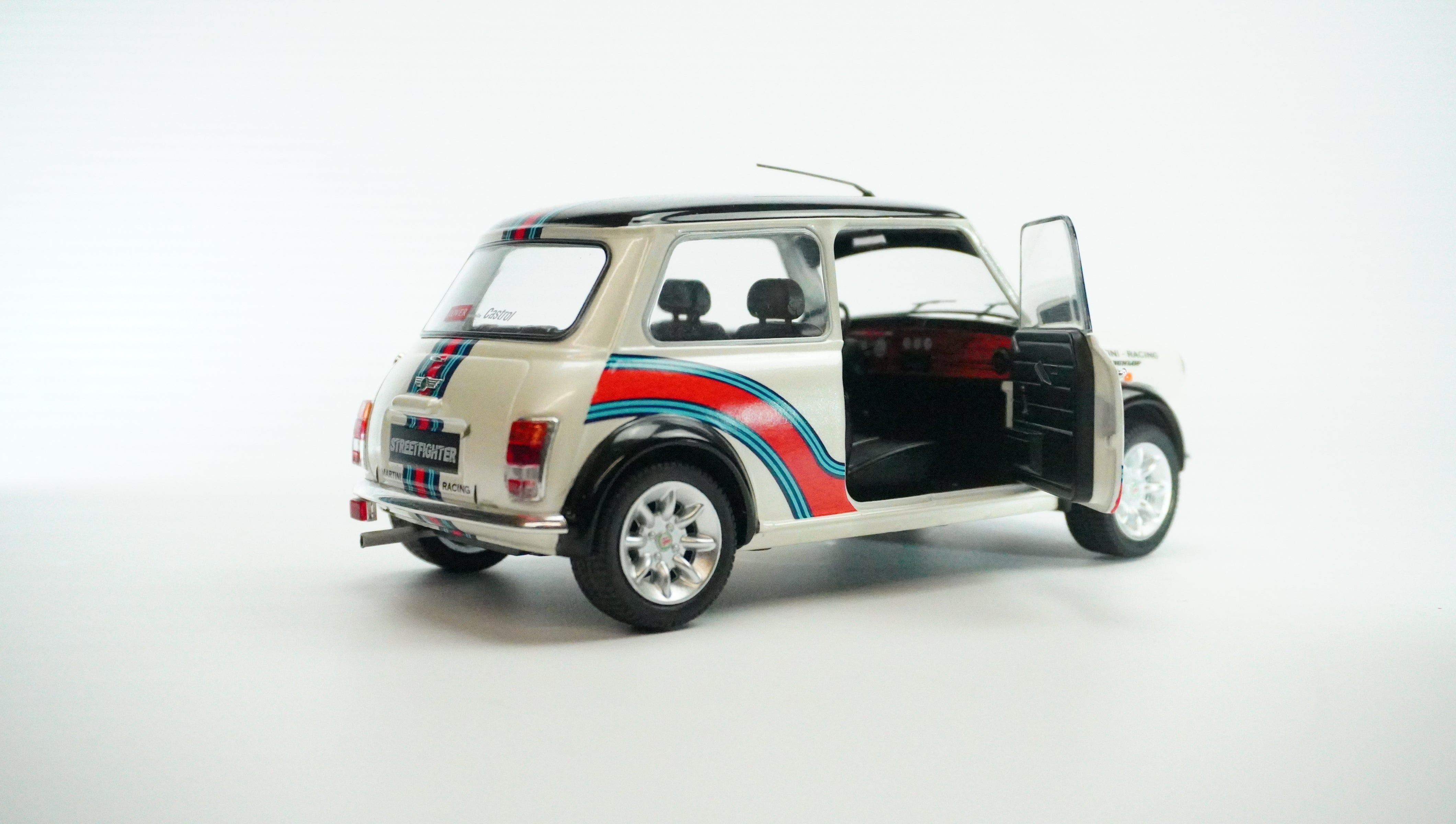 Mini Cooper Sport Martini 1:18