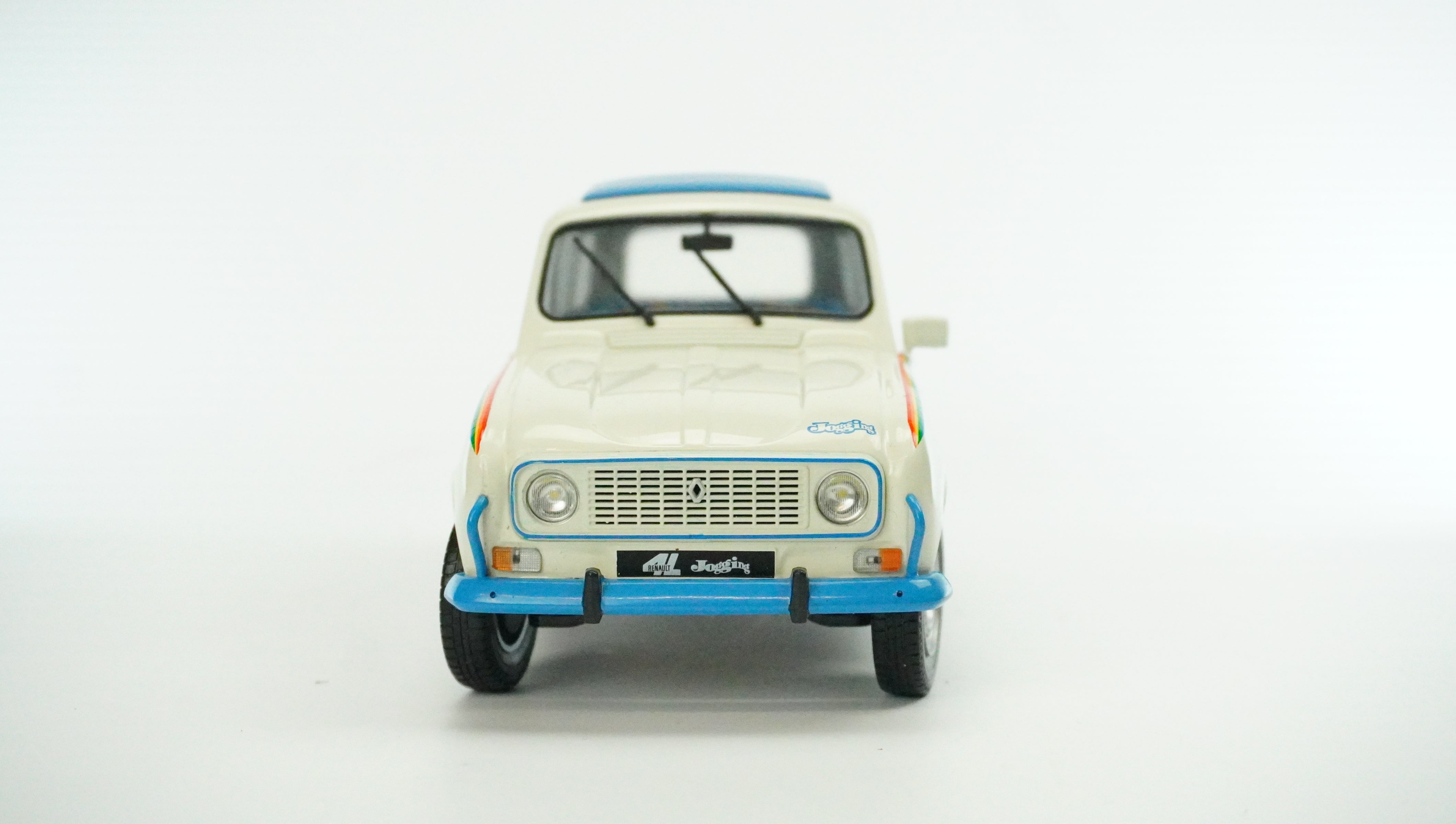 Renault 4L Jogging 1981 1:18