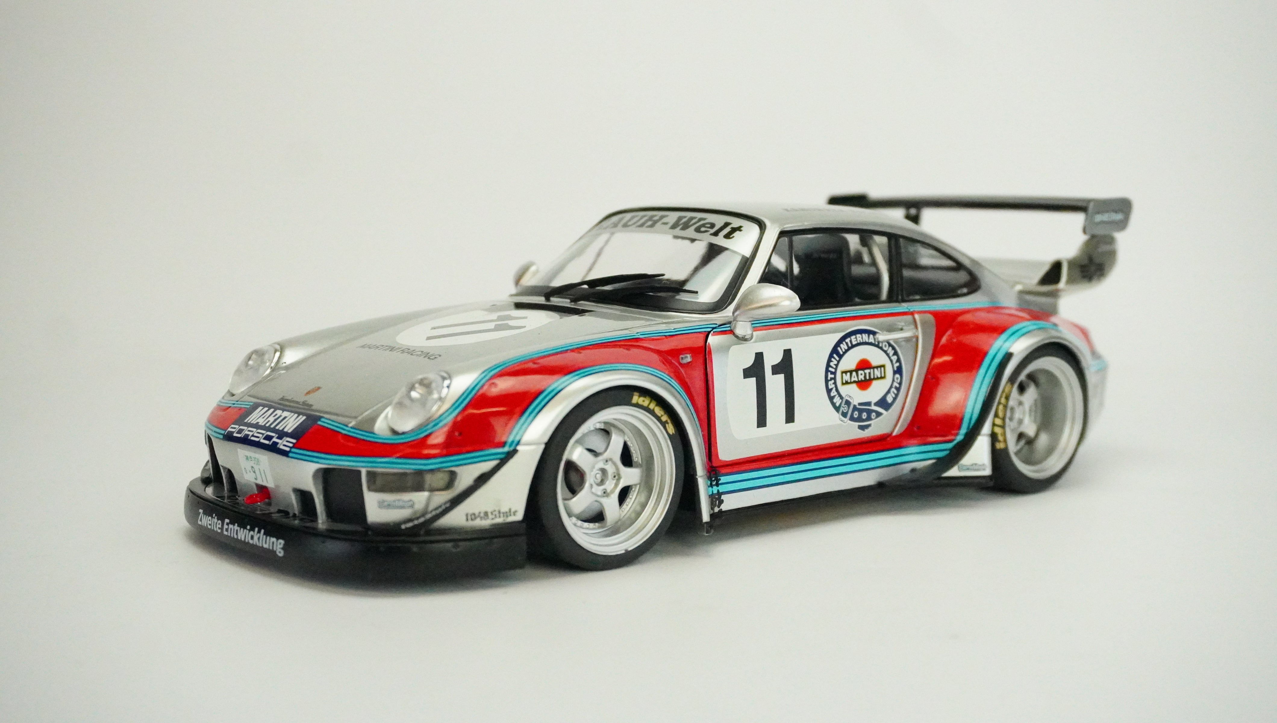 Porsche 911 RWB No.11 1:18