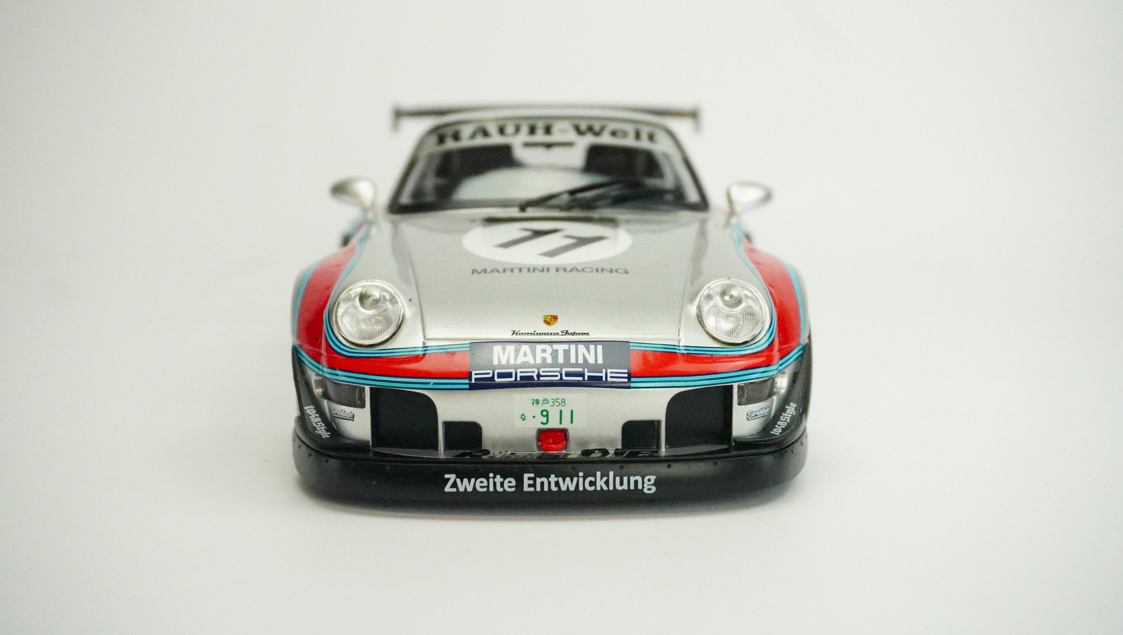 Porsche 911 RWB No.11 1:18