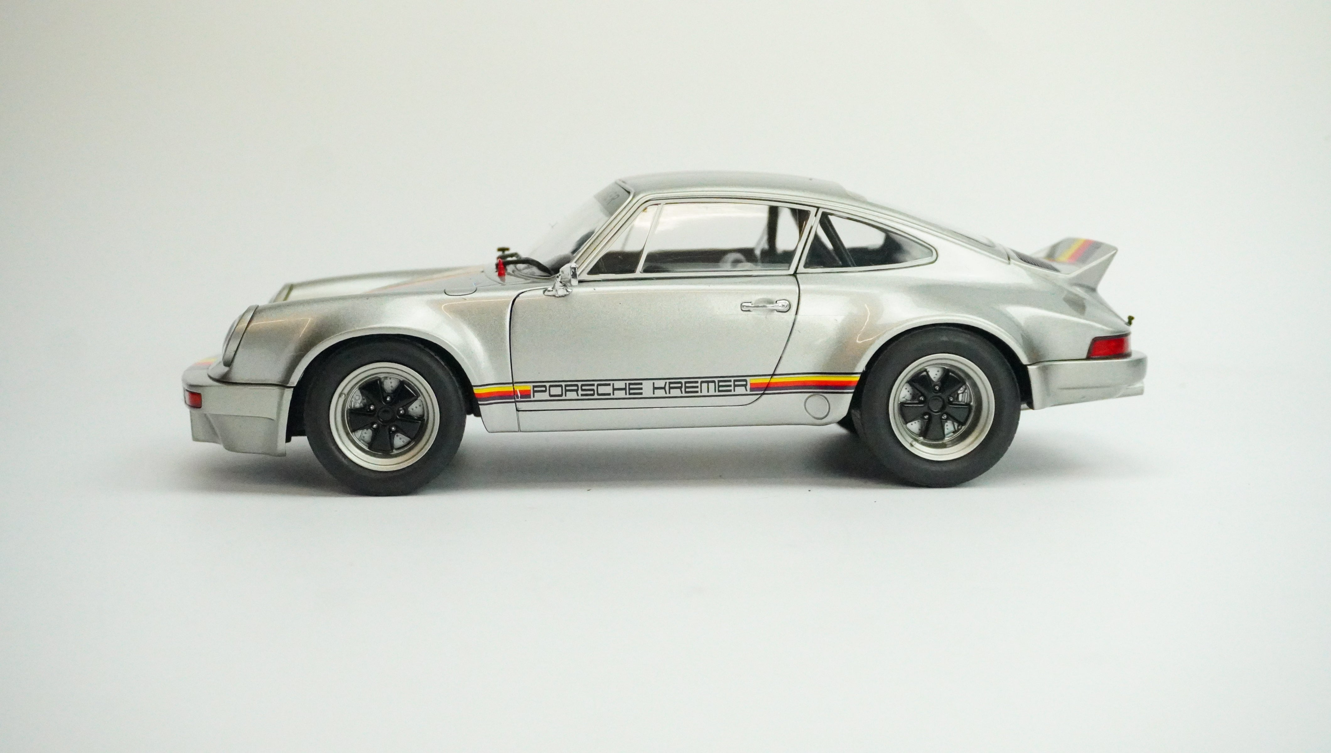 Porsche 911 RSR Kremer 1973 1:18