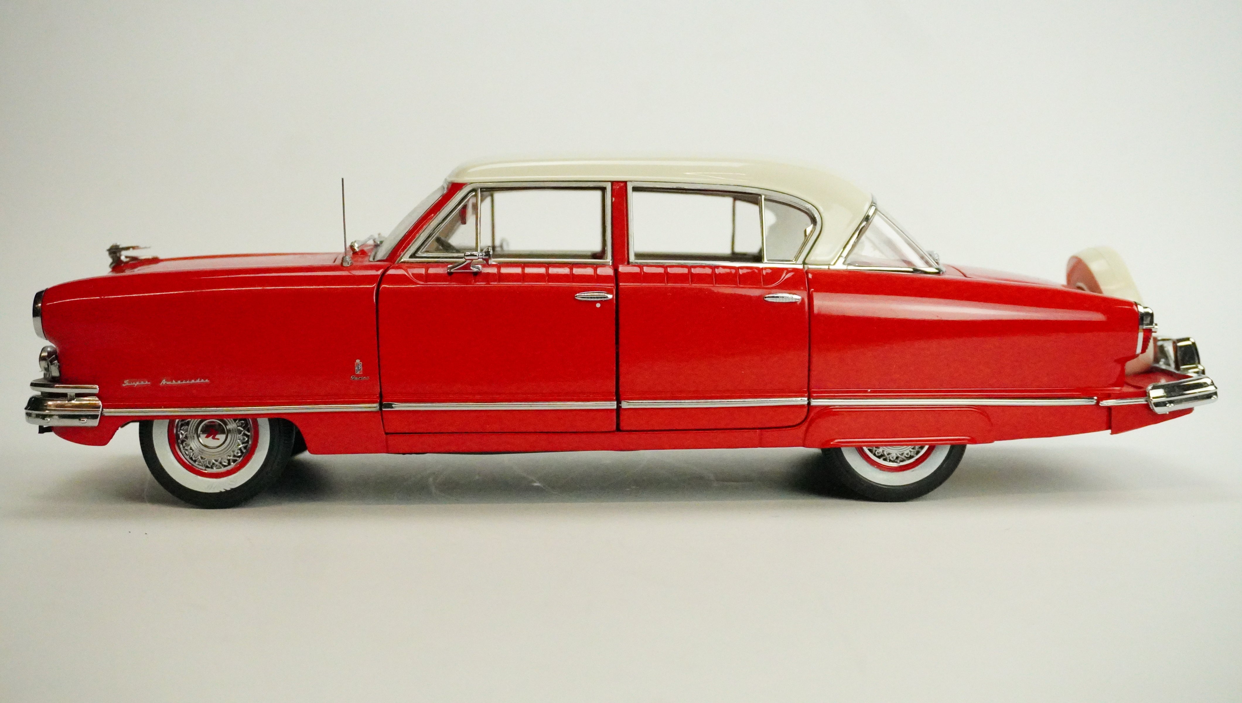Nash Ambassador Airflyte 1952 1:18