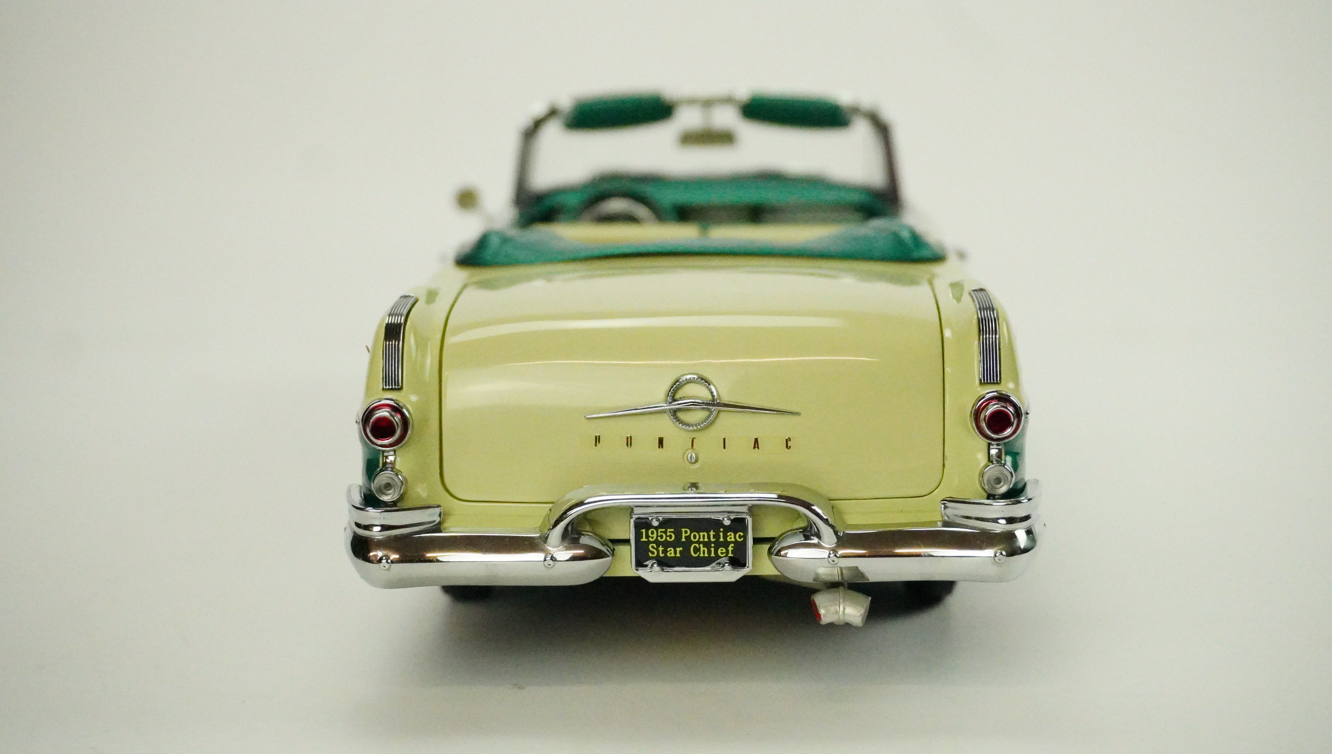 Pontiac Star Chief Cabrio Rarität 1955 1:18