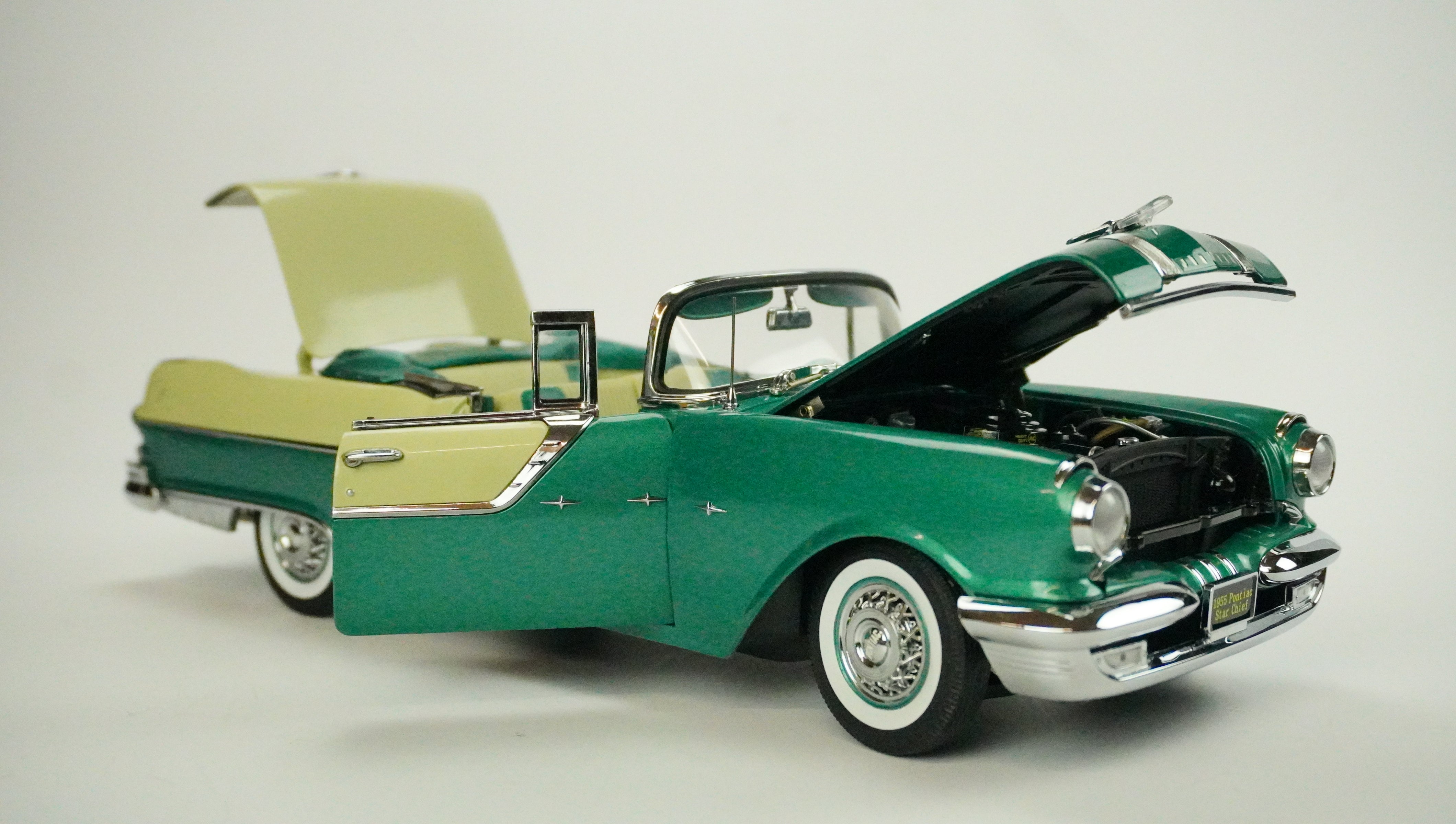 Pontiac Star Chief Cabrio Rarität 1955 1:18