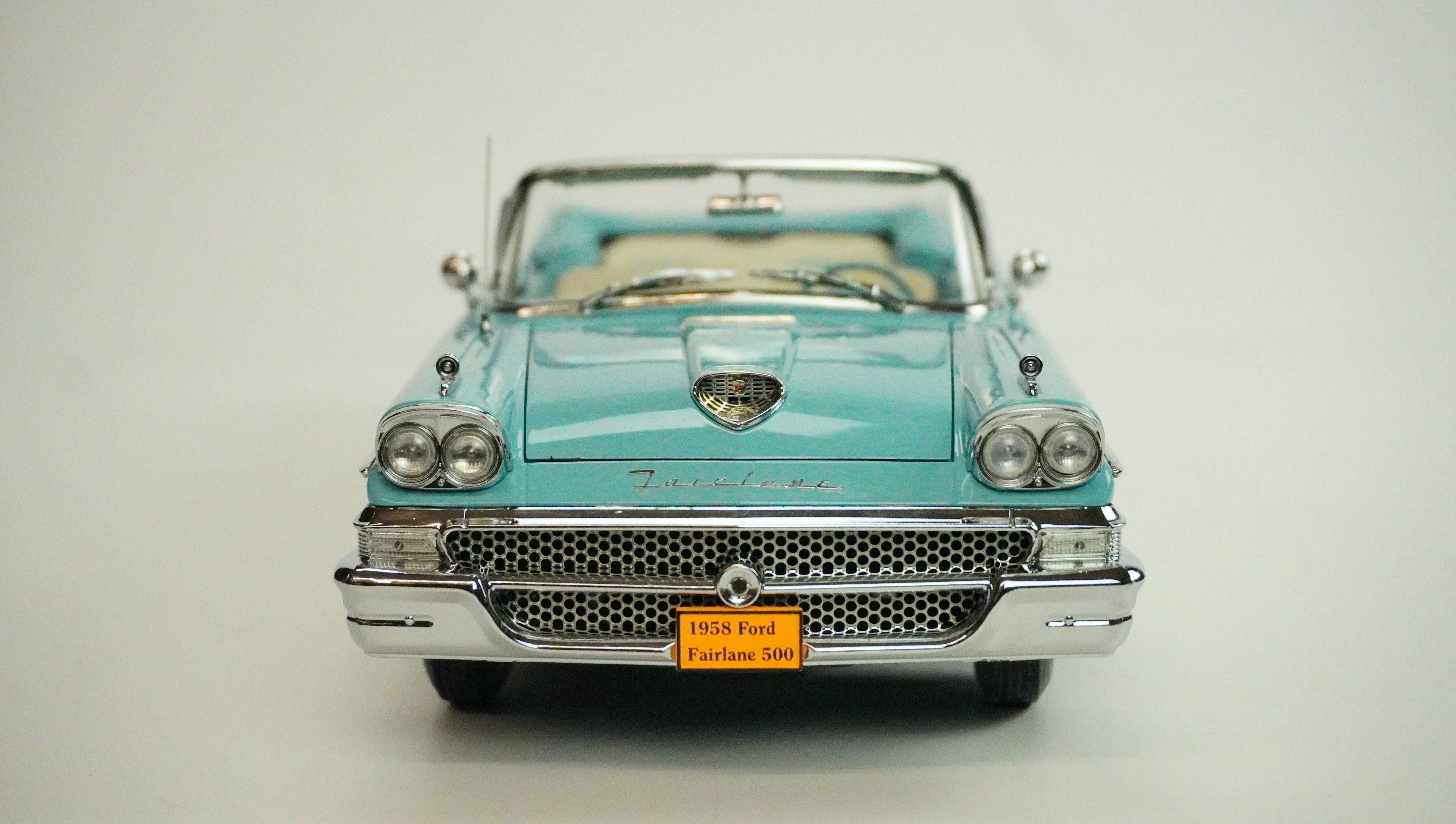 Ford Fairiane 500 Cabrio Rarität 1958 1:18