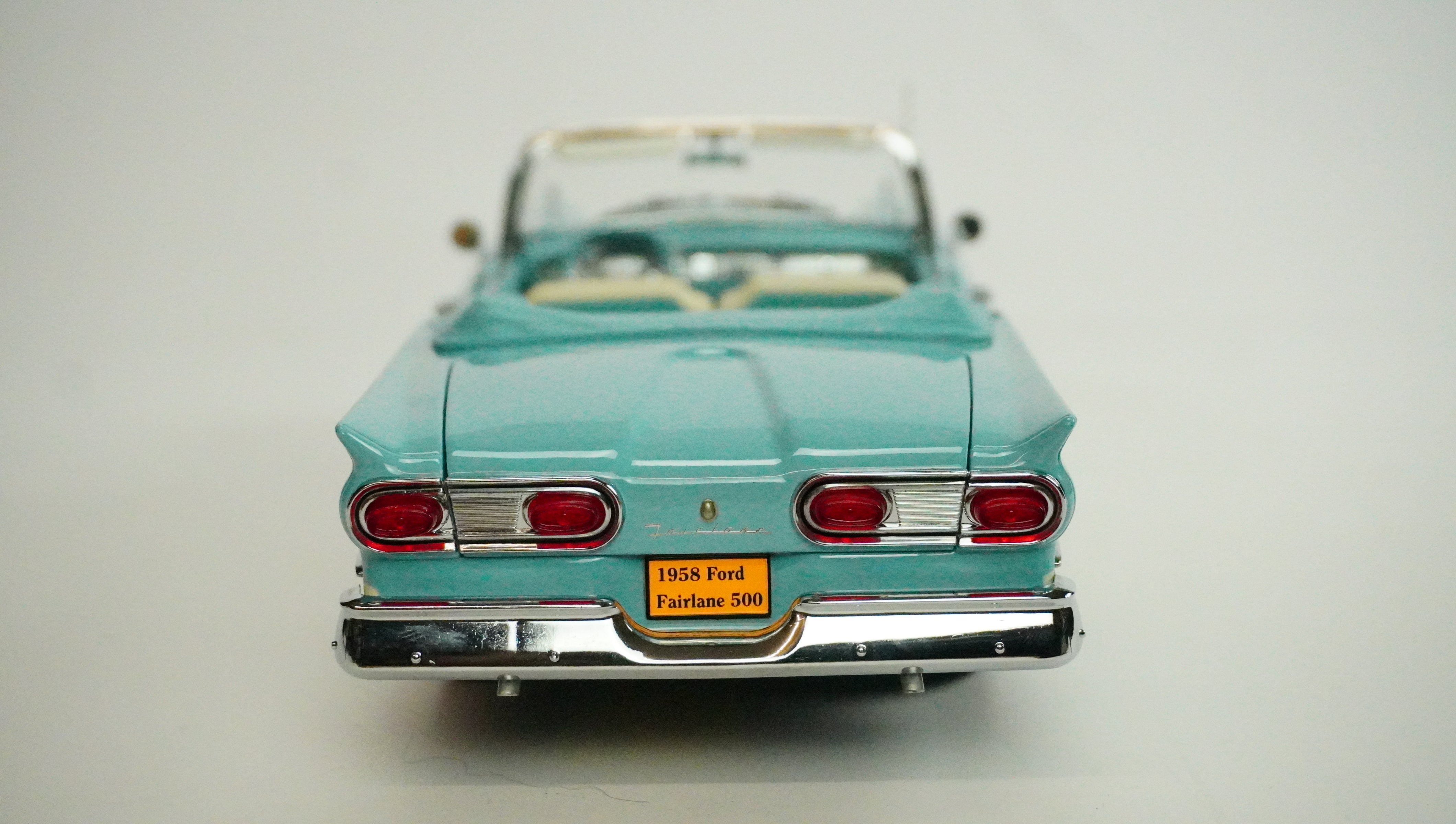 Ford Fairiane 500 Cabrio Rarität 1958 1:18