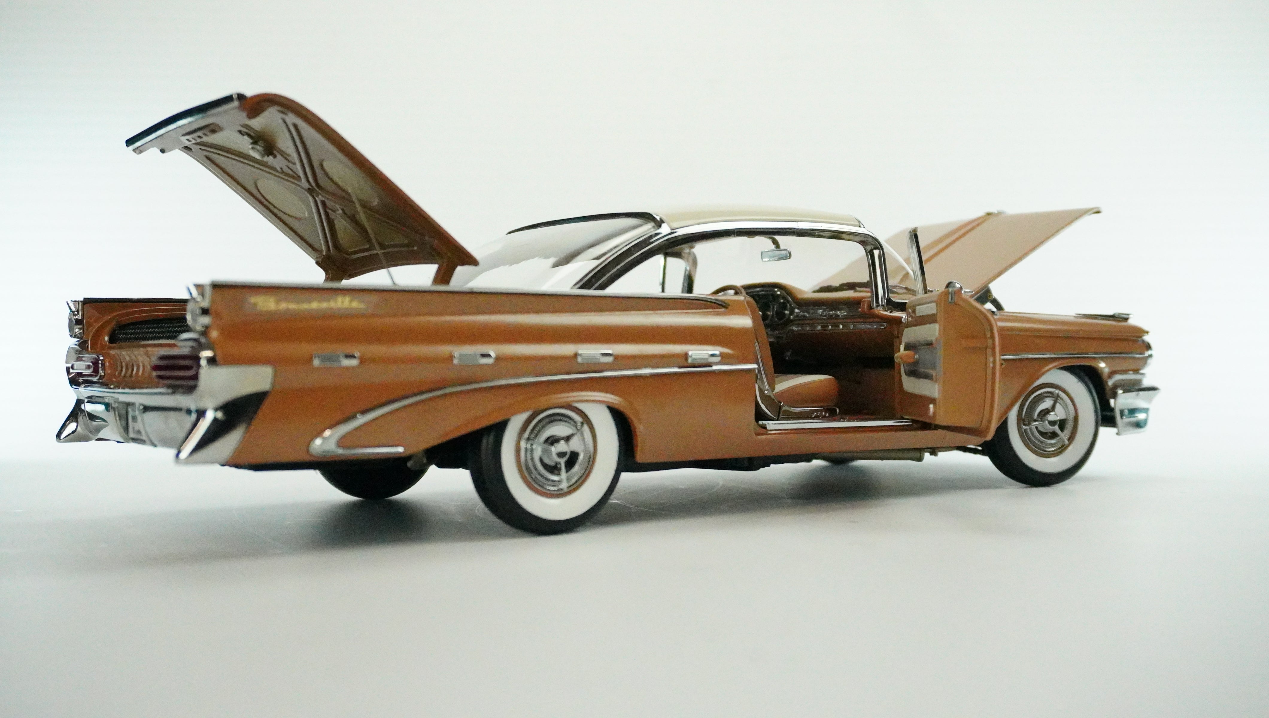 Pontiac Bonneville Rarität 1959 1:18