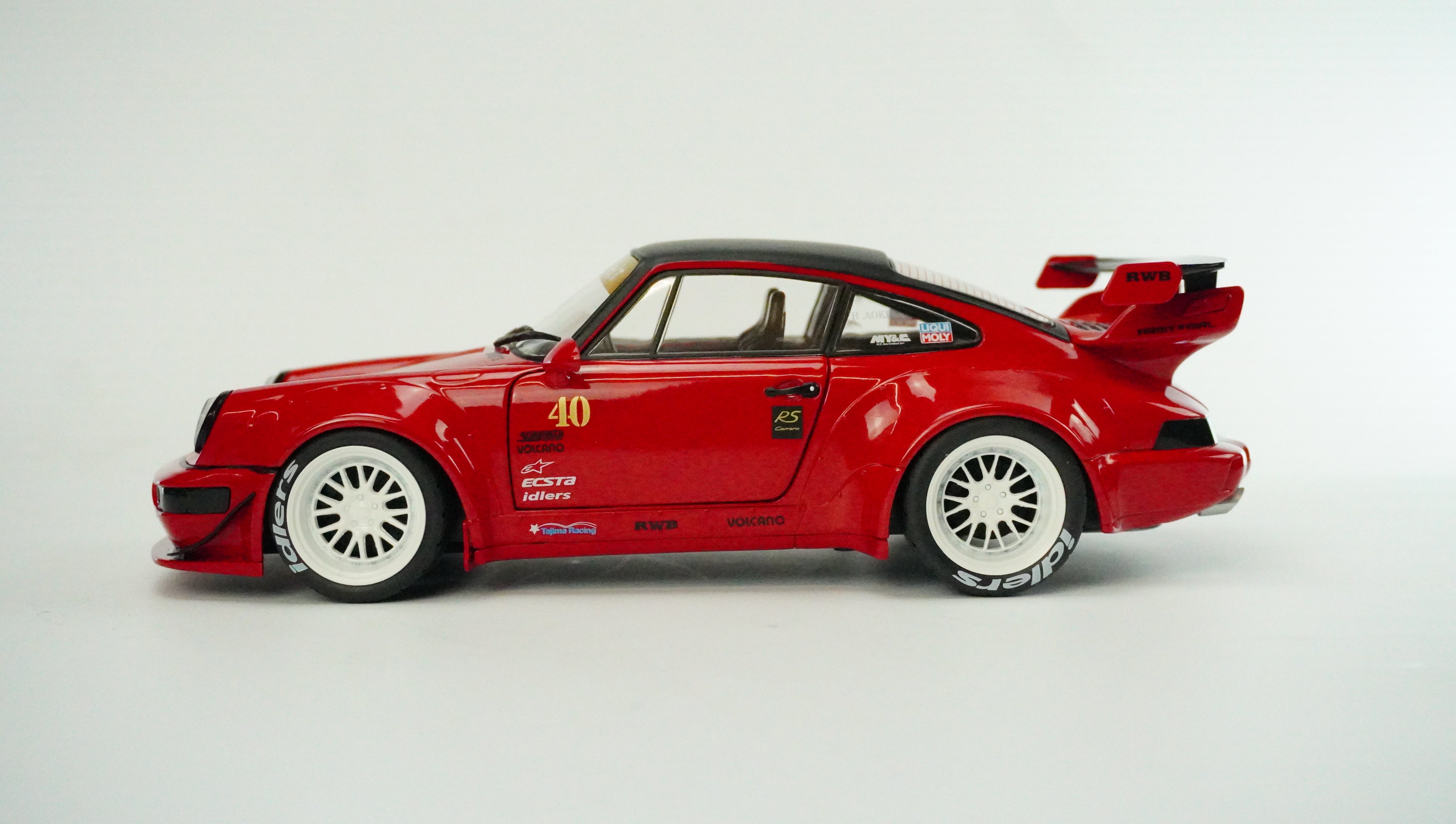Porsche 911 (964) RWB Sakura 2021 1:18