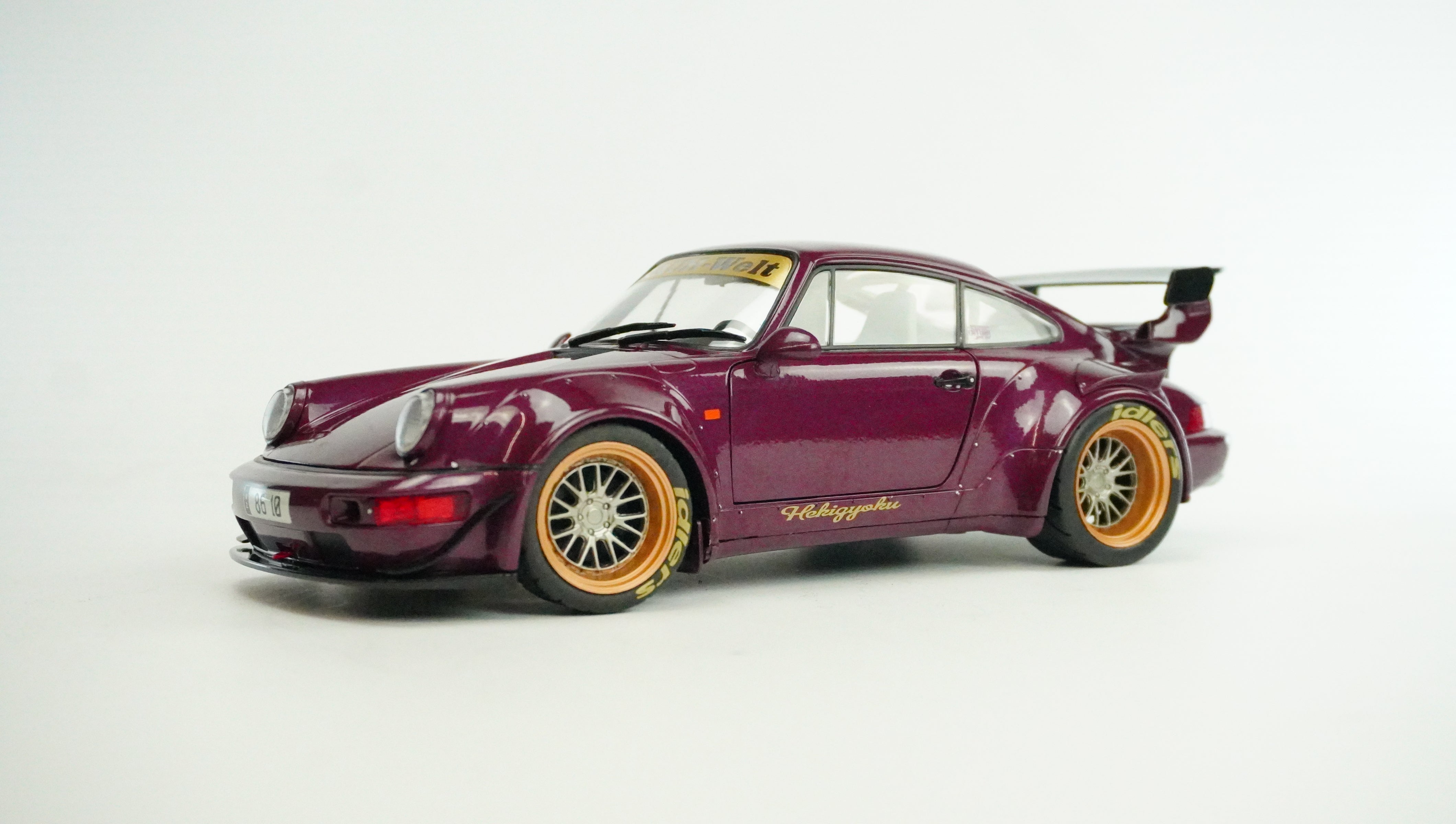 Porsche 911 (964) RWB Hekigyoku 2022 1:18