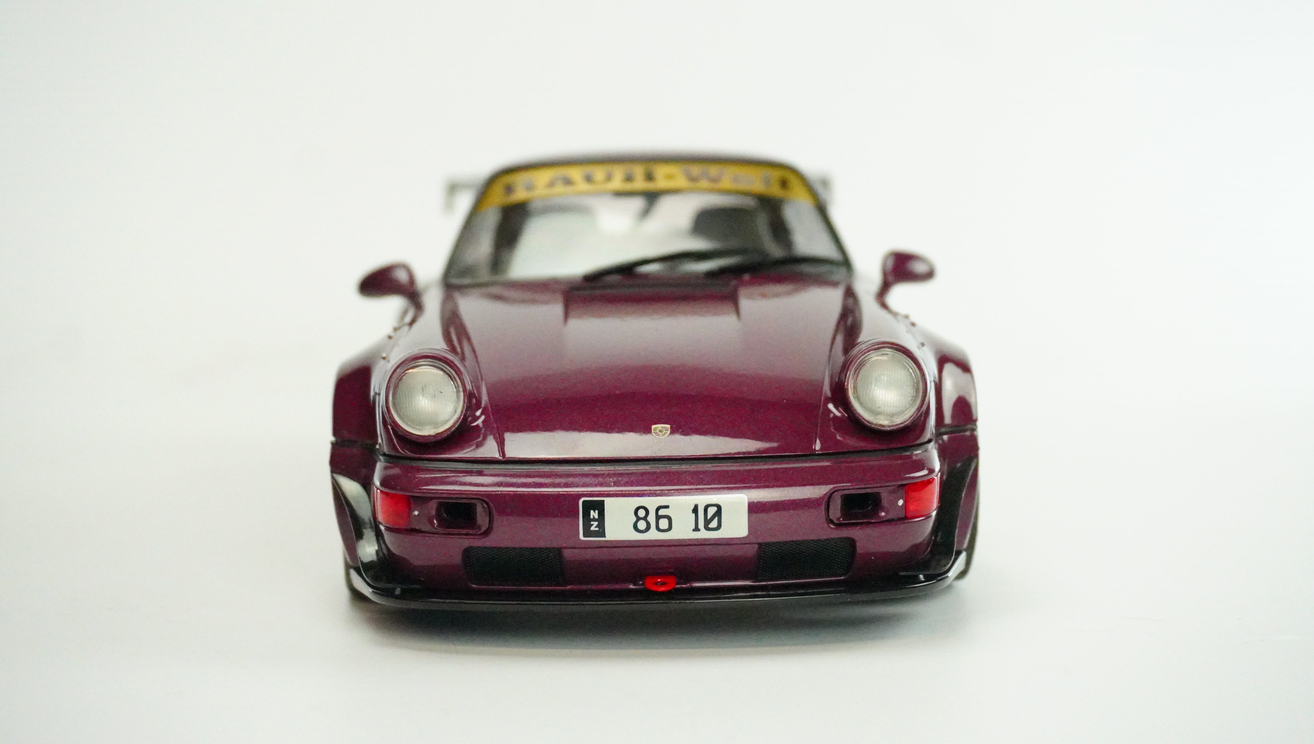 Porsche 911 (964) RWB Hekigyoku 2022 1:18