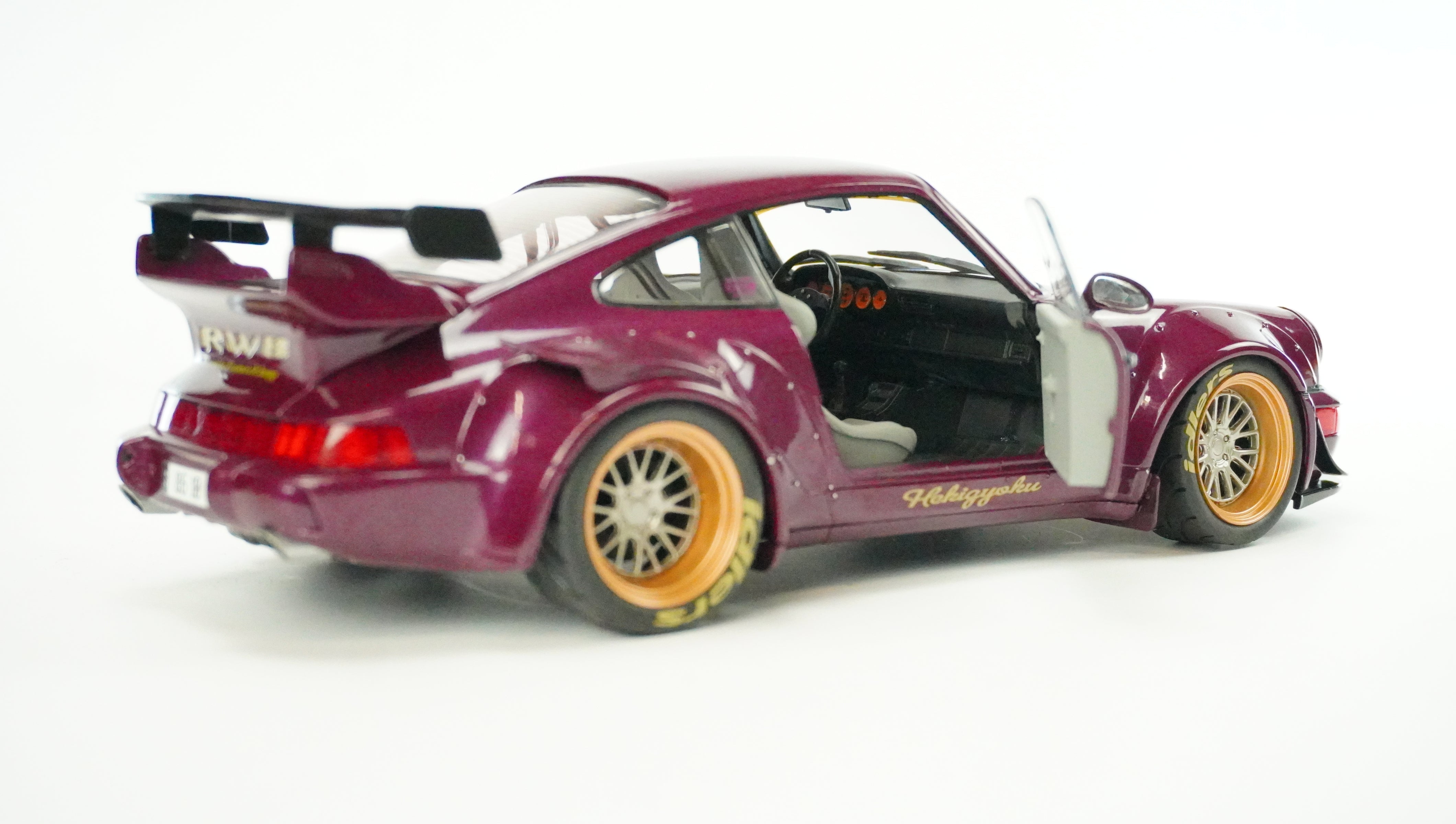 Porsche 911 (964) RWB Hekigyoku 2022 1:18
