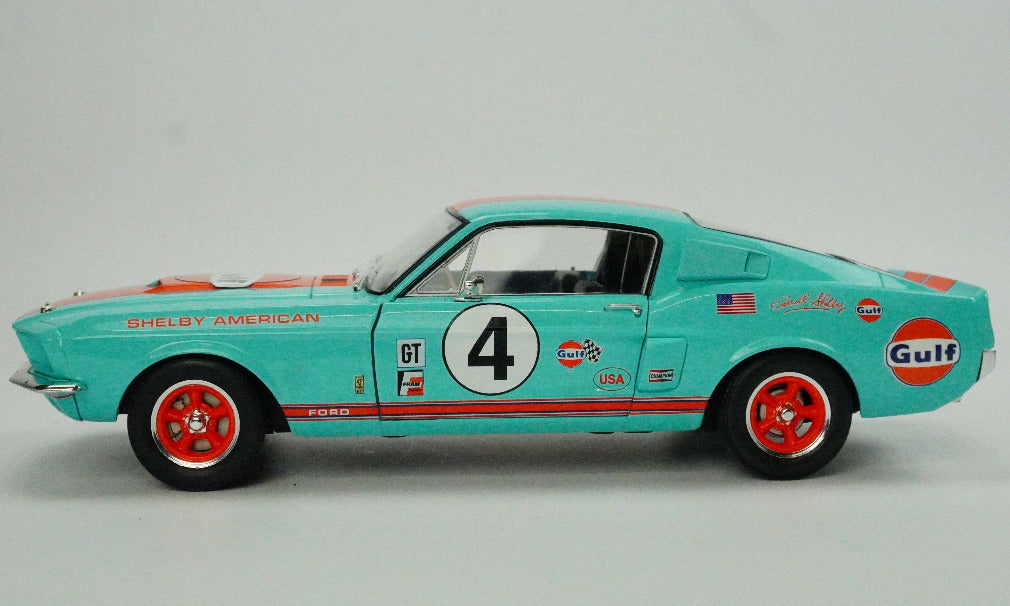 Ford Mustang Shelby GT500 Gulf Racing Nr.4 1:18