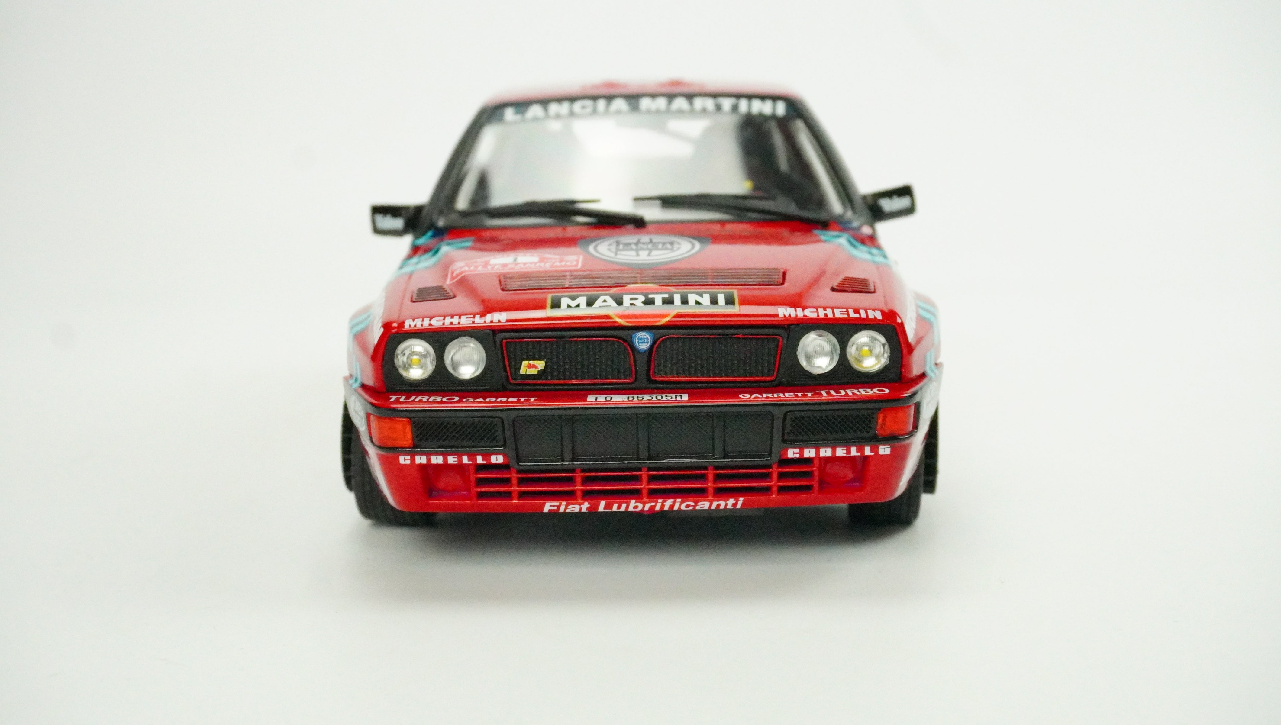 Lancia Delta HF Integrale 16V Martini Rally Nr.1 1989 1:18