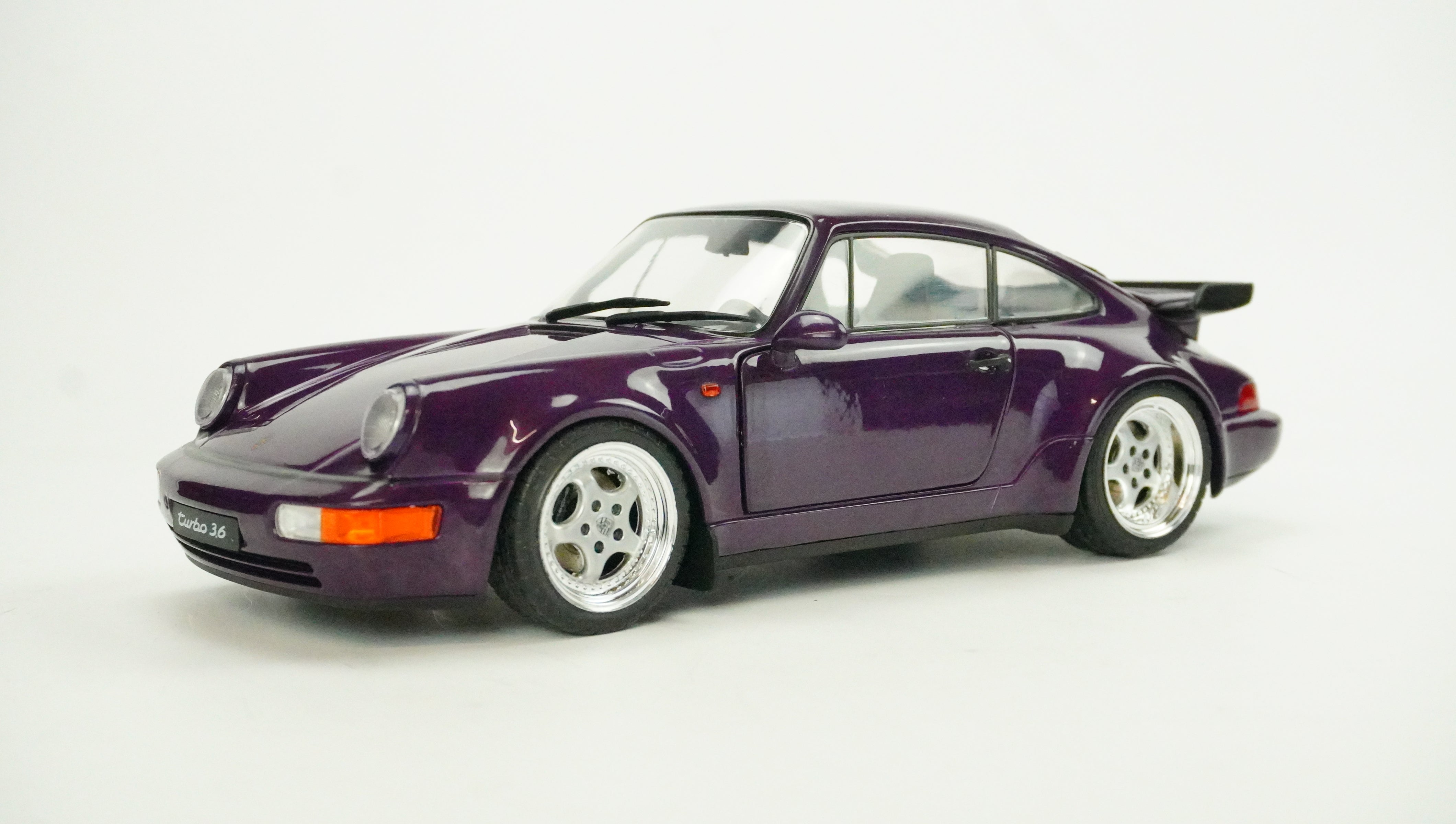 Porsche 911 (964) Turbo Coupé 1990 1:18