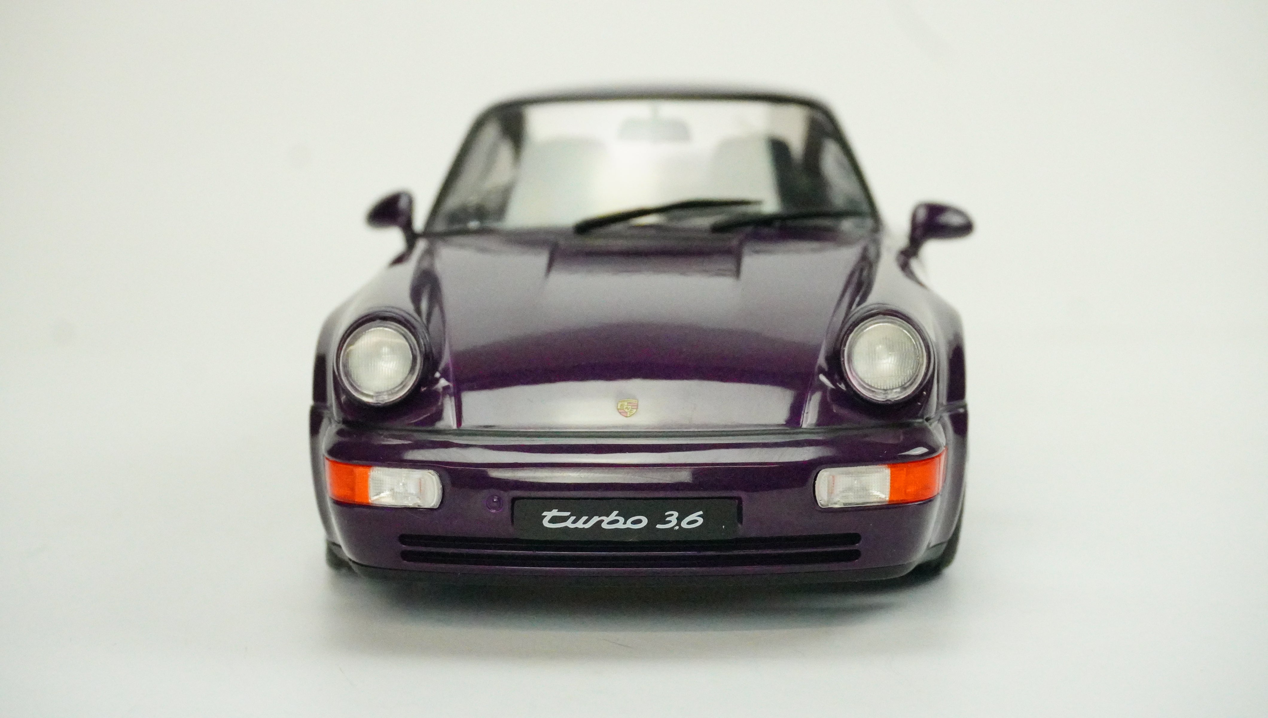Porsche 911 (964) Turbo Coupé 1990 1:18