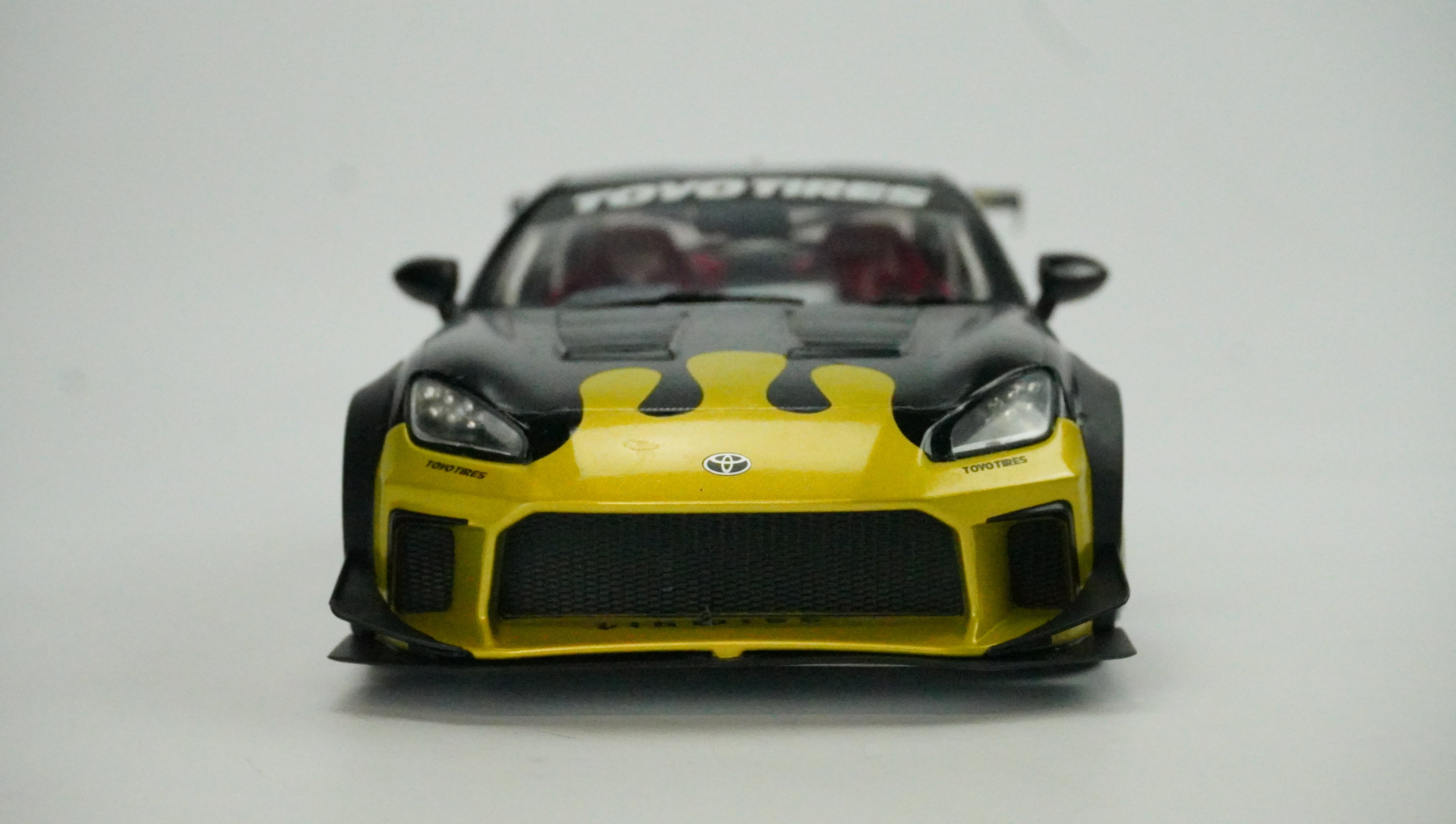 Toyota GR86 LBWK Racing Nr.24 1:18