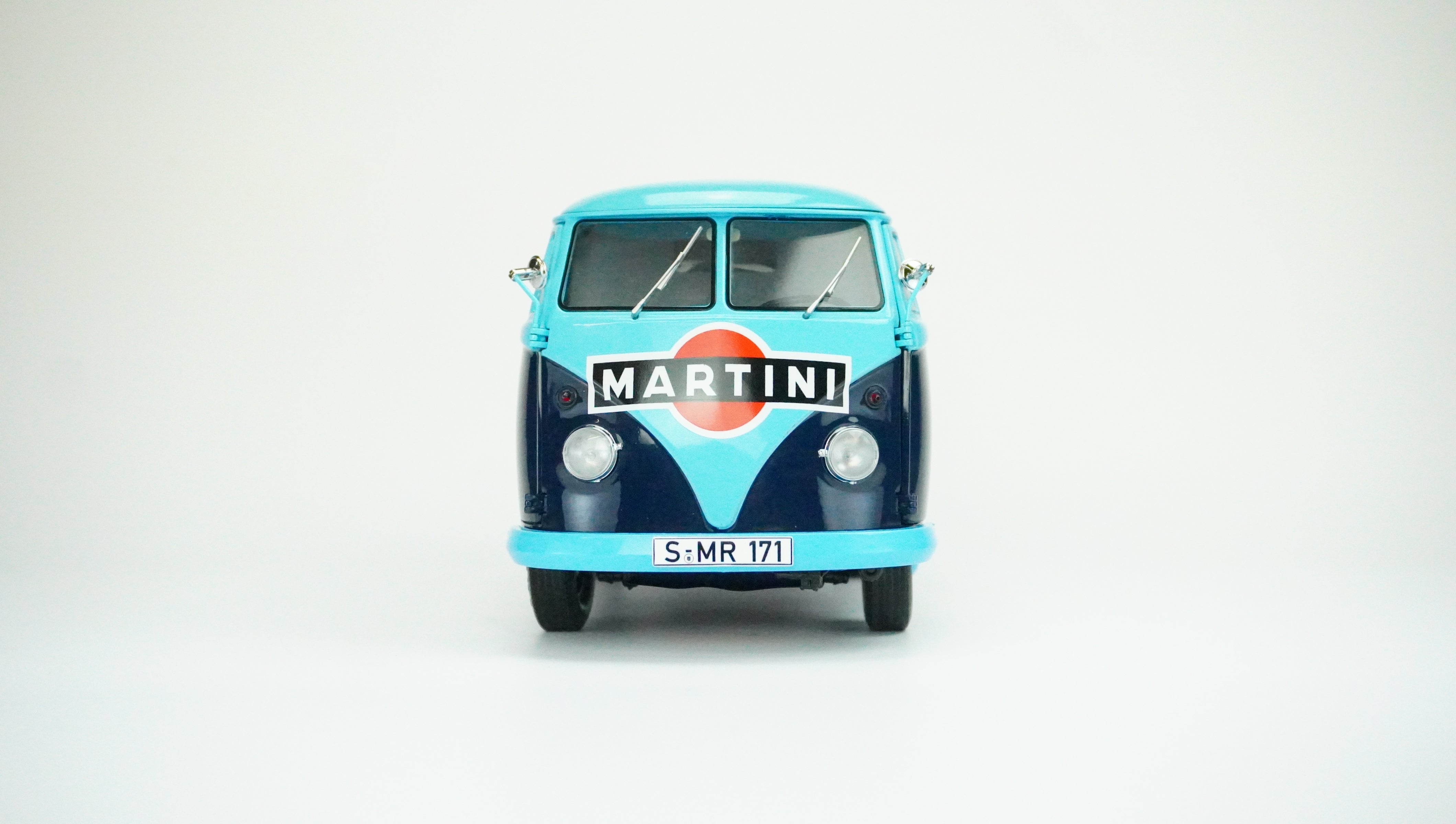 VW Bus T1b Martini Limited 1:18