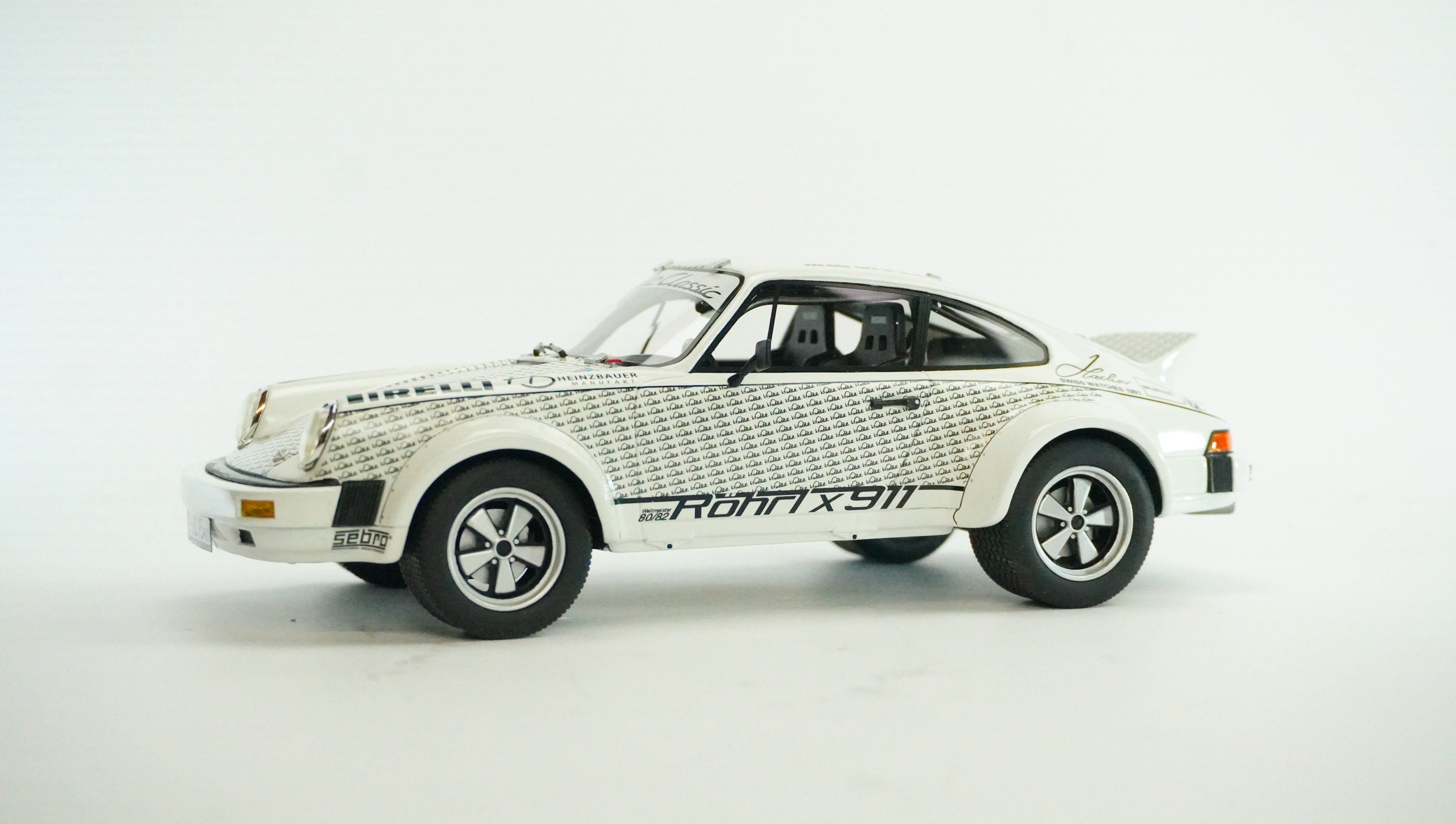Porsche 911 Röhrl Carrera Rally 4 & Figure 1:18