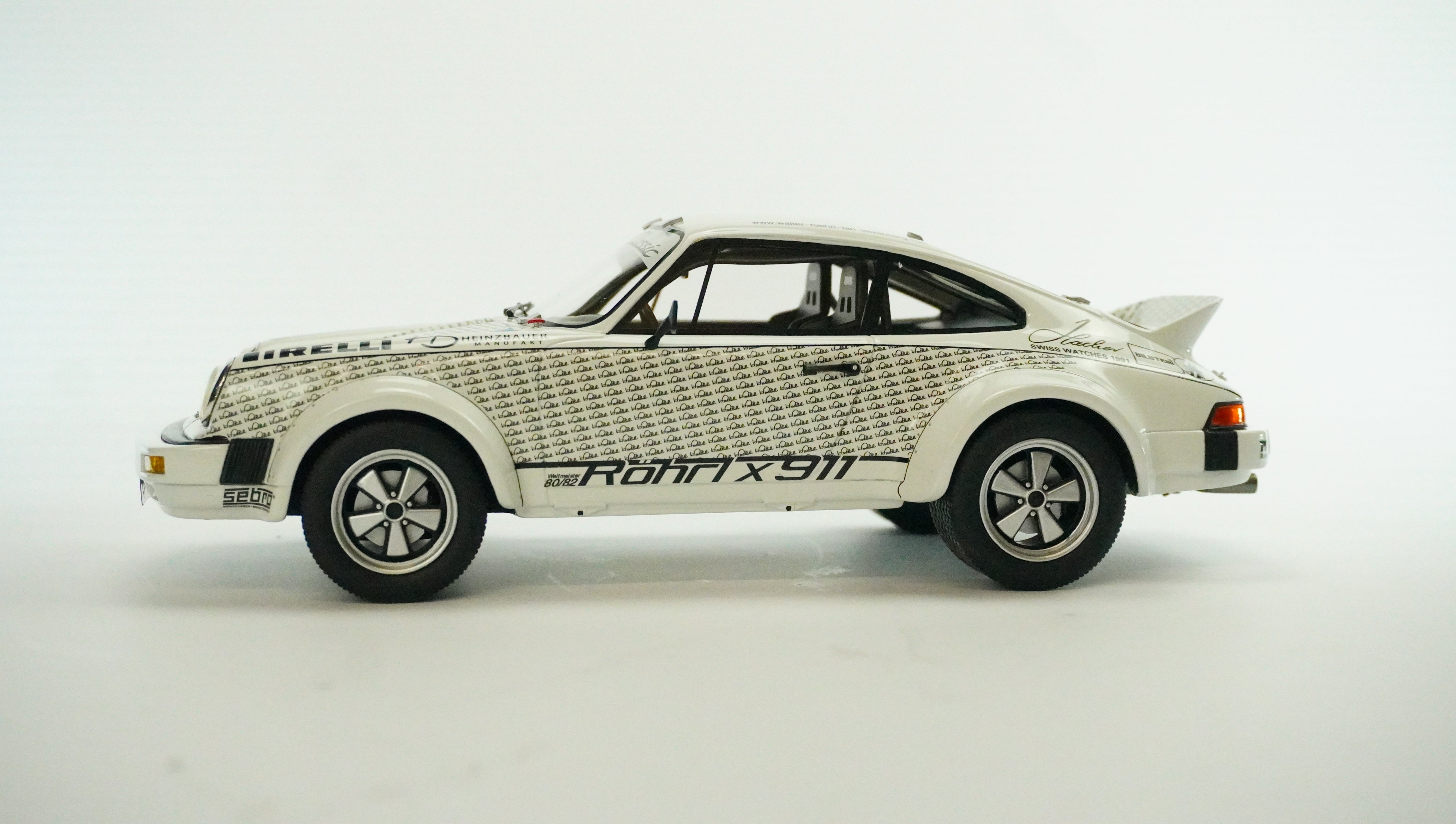 Porsche 911 Röhrl Carrera Rally 4 & Figure 1:18