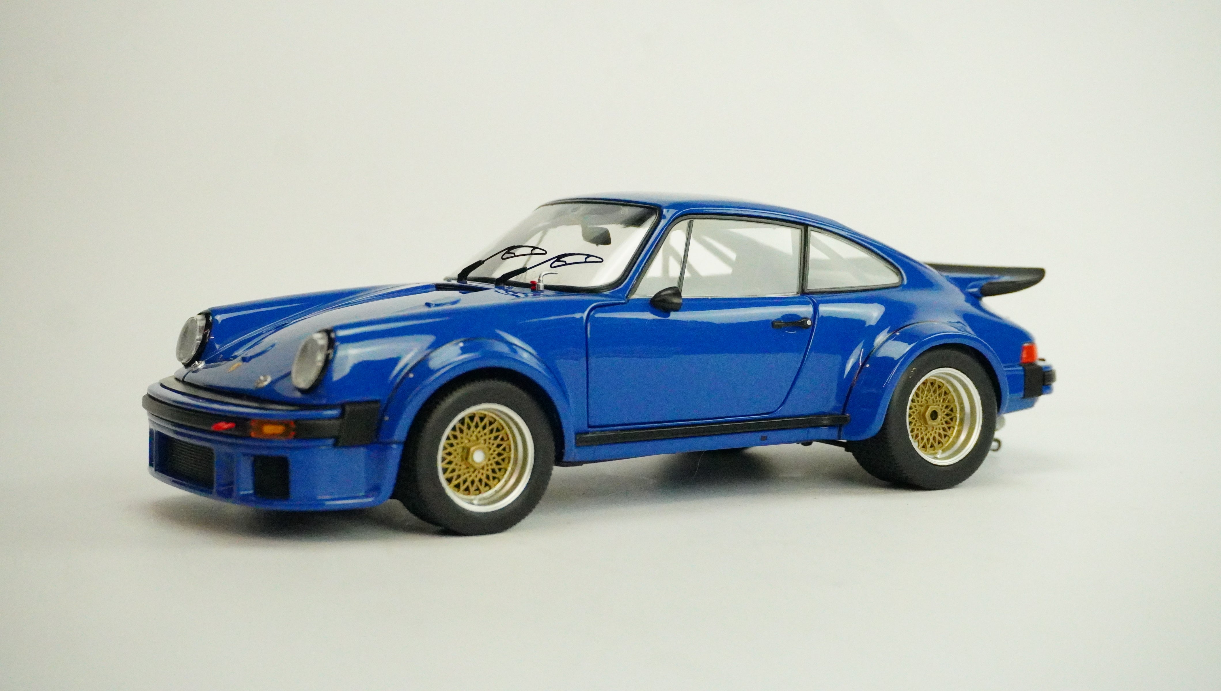 Porsche 934 RSR 1:18