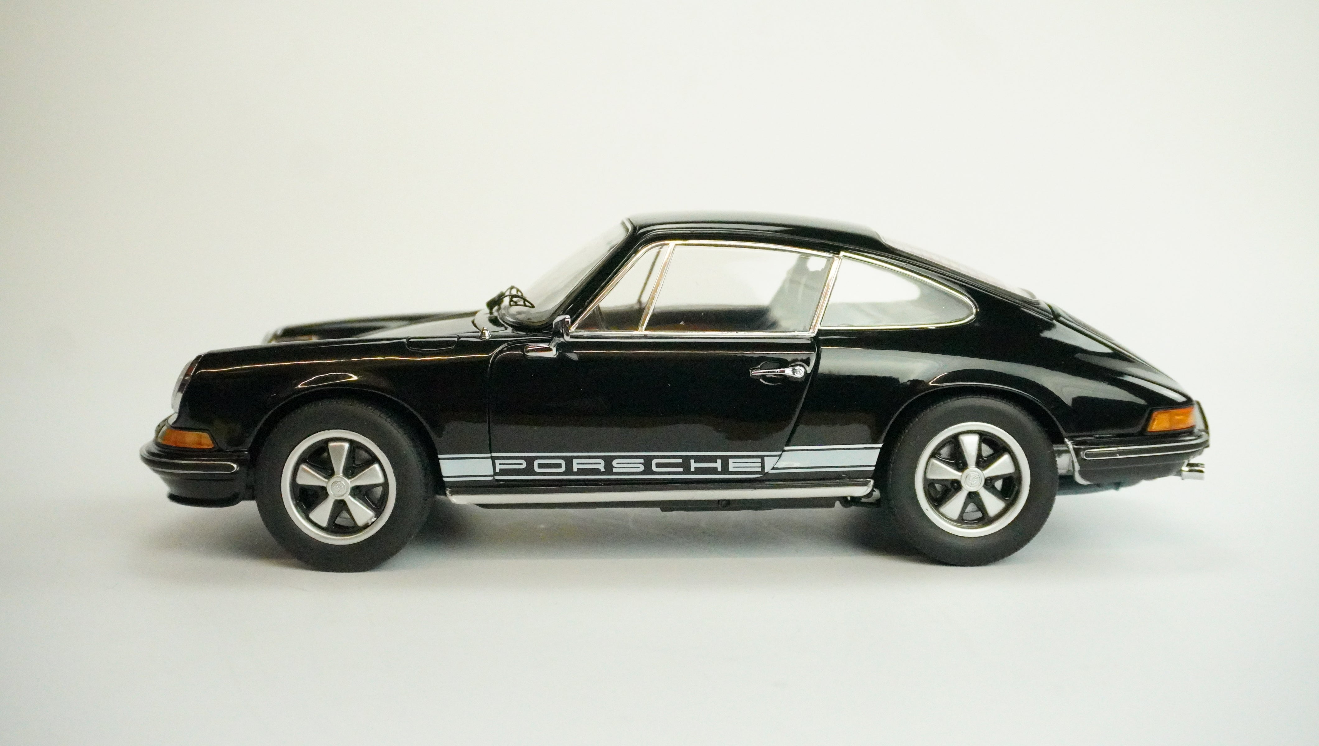 Porsche 911 S Coupé Rarität 1973 1:18