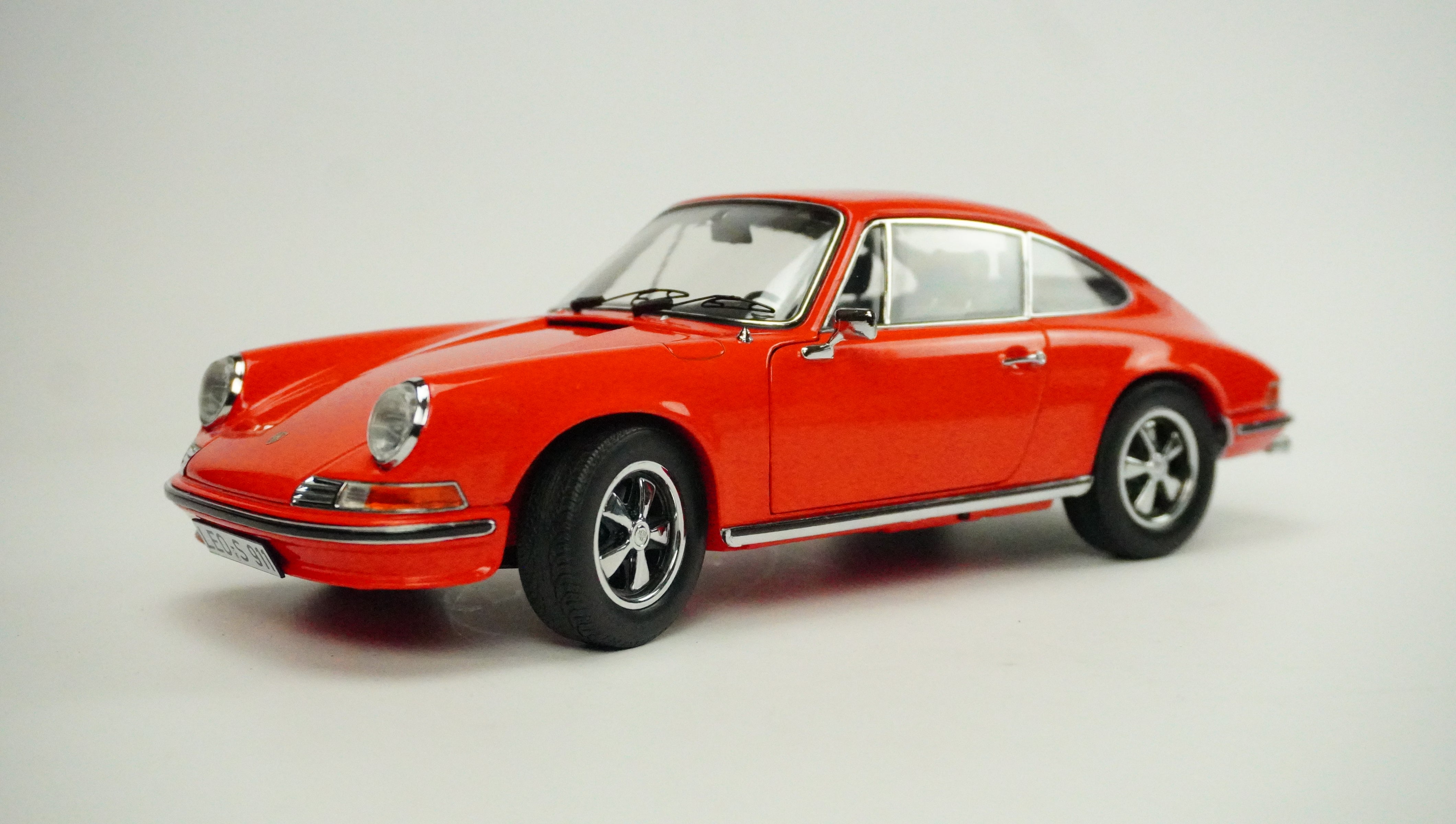 Porsche 911 Coupé Rarität 1973 1:18