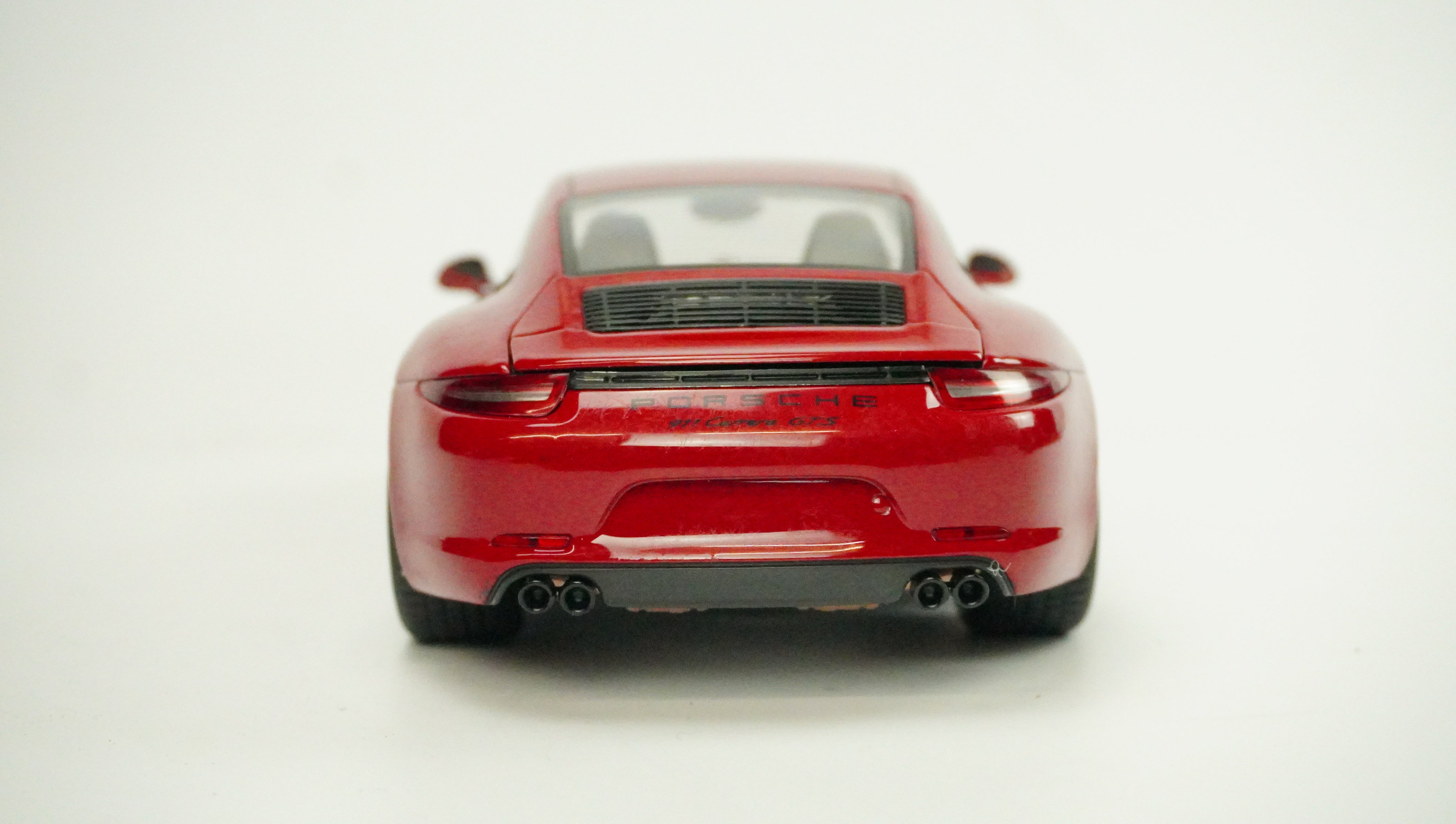 Porsche 911 Carrera GTS Coupé Rarität 1:18