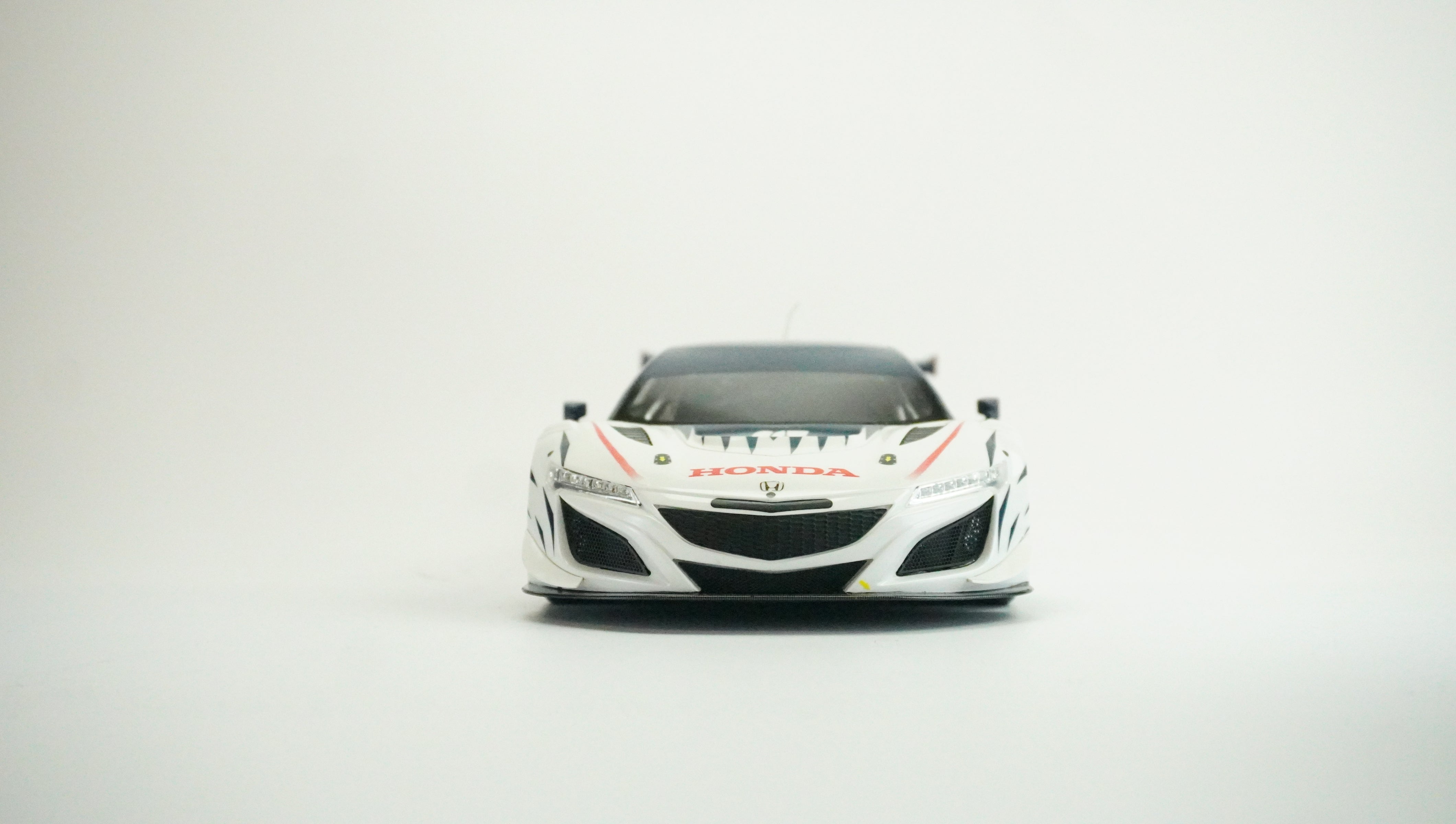 Honda NSX GT3 Evo Alpha Tauri Nr.22 2023 1:18