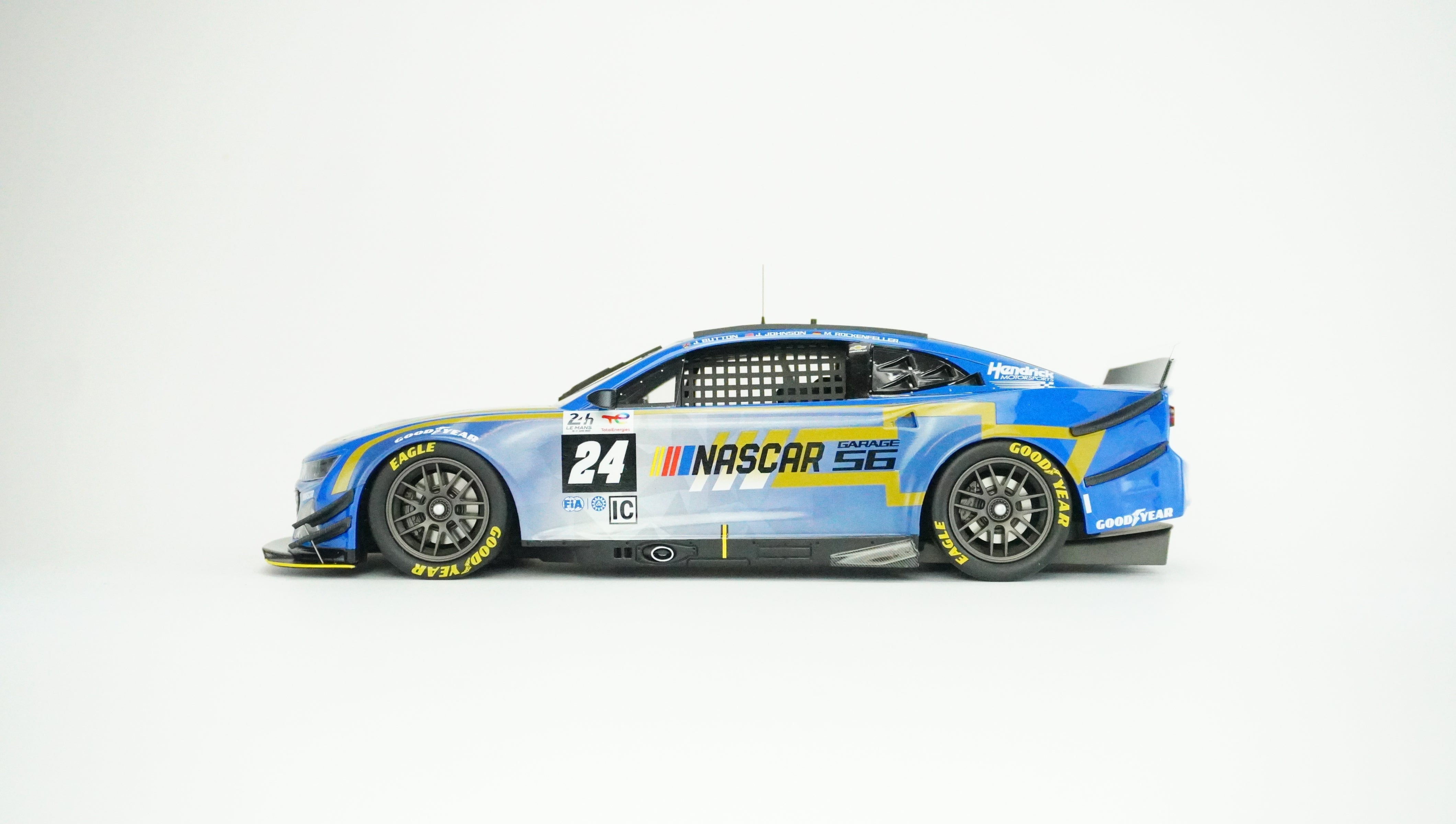 Chevrolet Camaro ZL1 No. 24 NASCAR 1:18