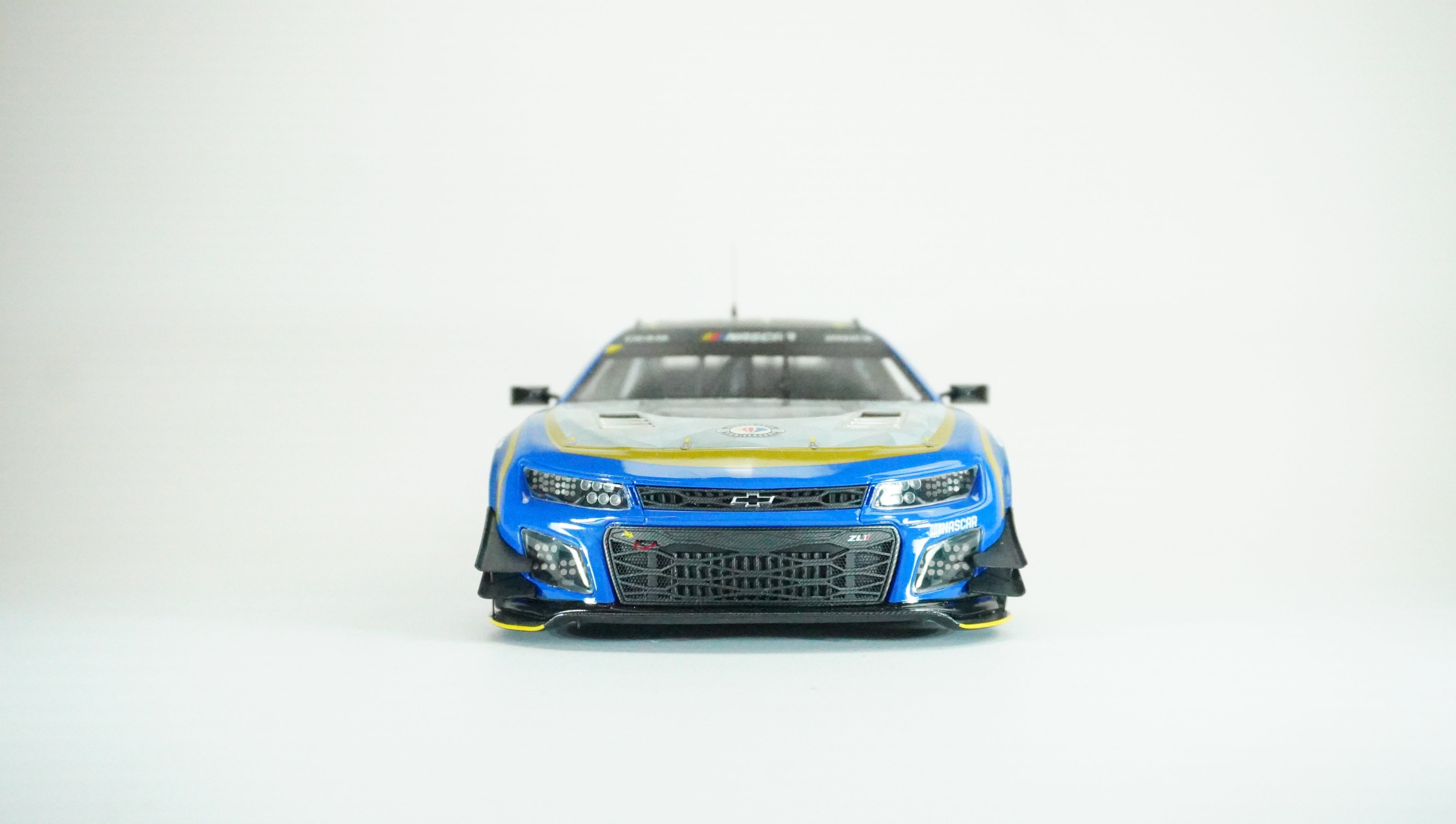 Chevrolet Camaro ZL1 No. 24 NASCAR 1:18
